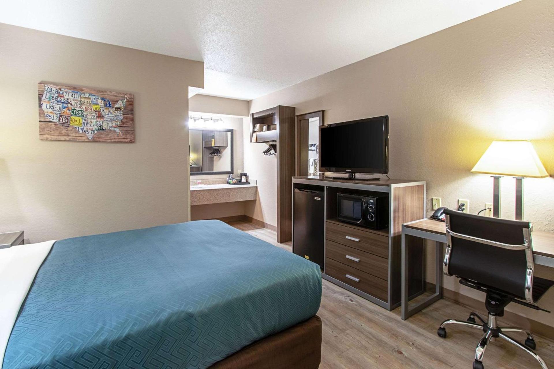 Econo Lodge Kingsville photo 18