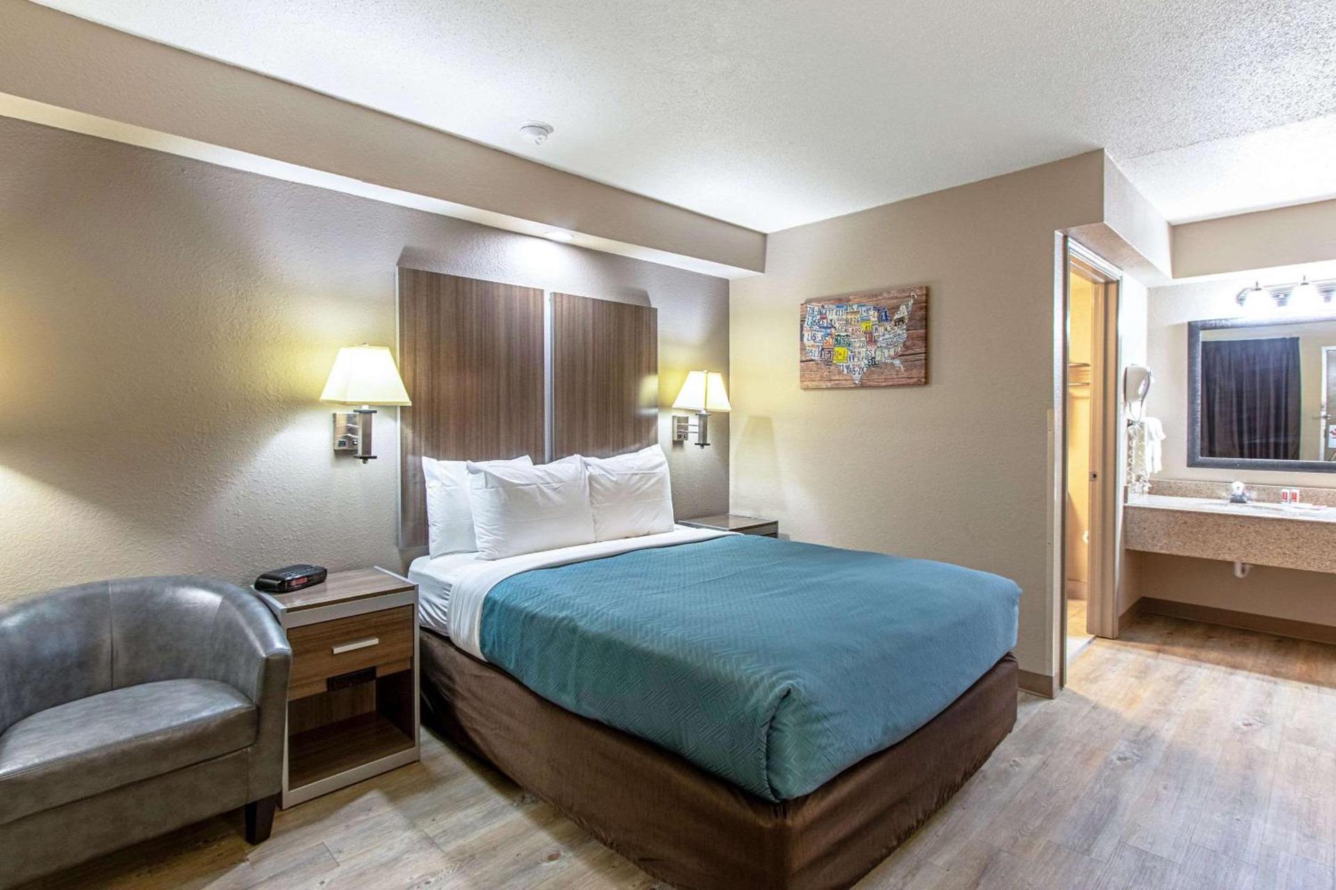 Econo Lodge Kingsville photo 13