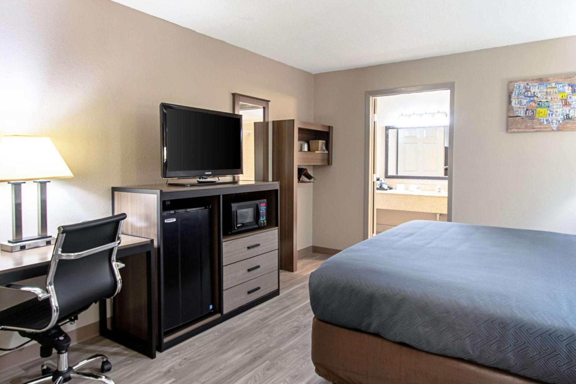 Econo Lodge Kingsville photo 10