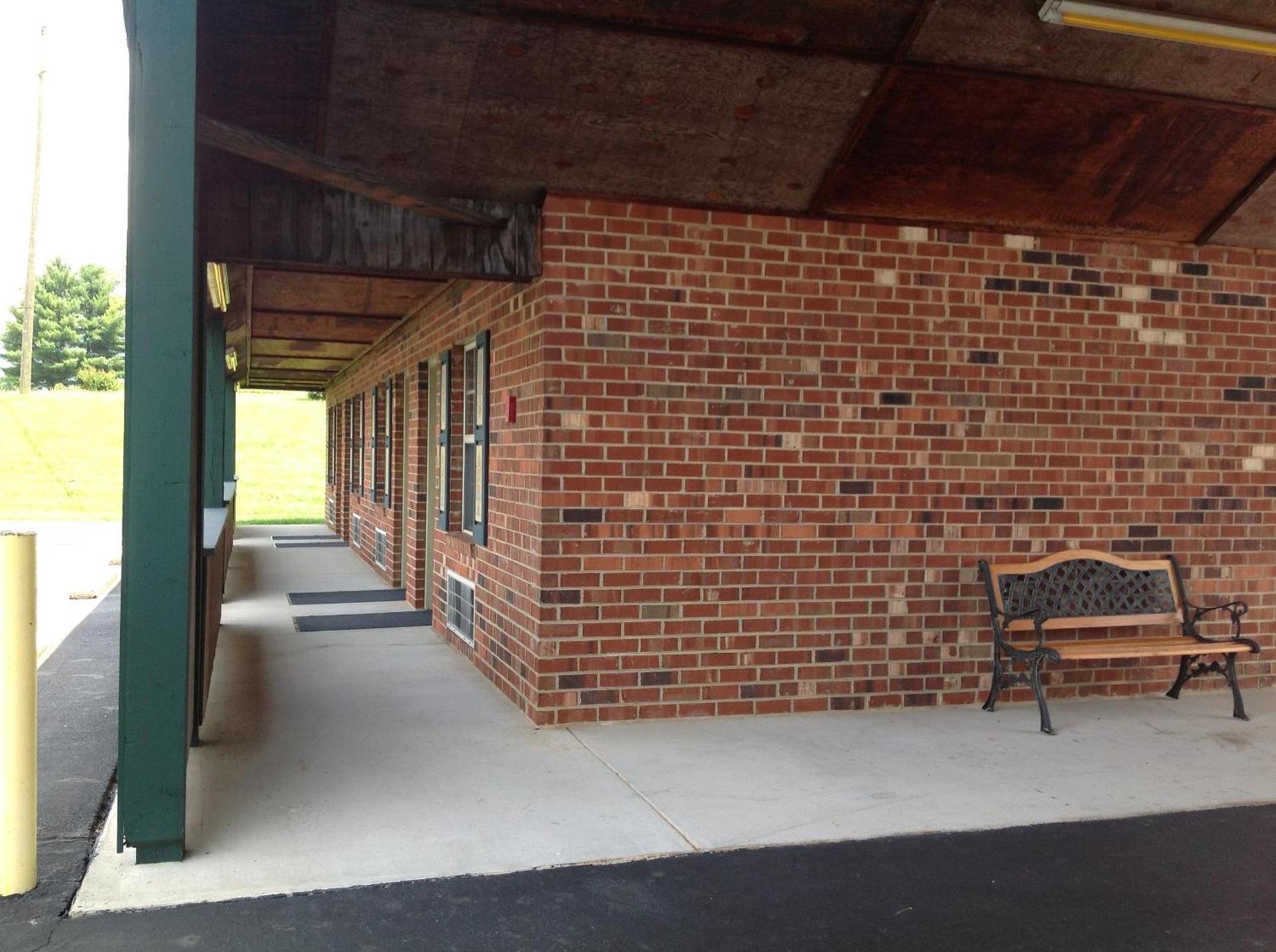 Village Inn photo 5