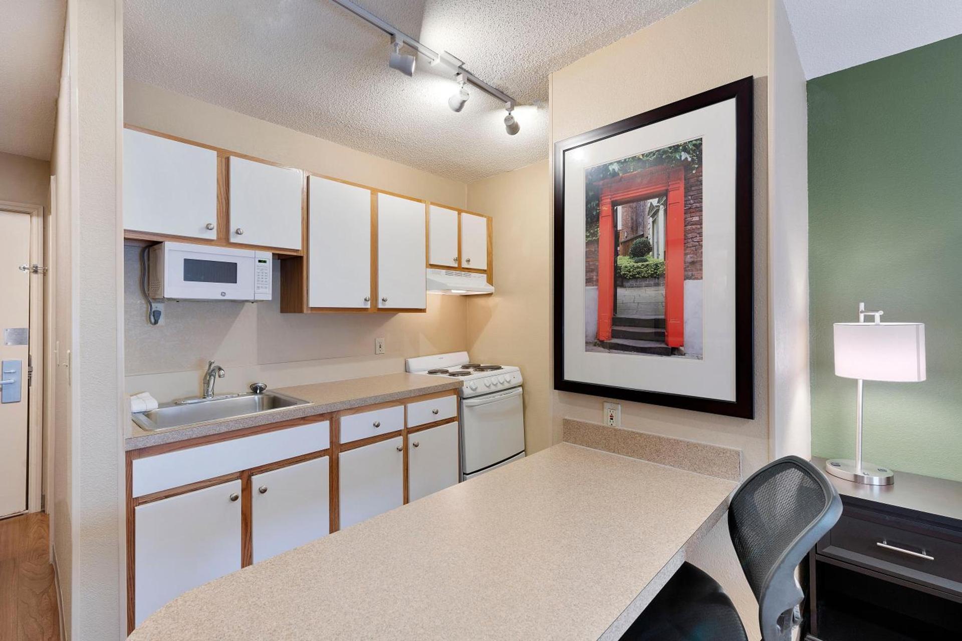 Studio 6 Suites Charlotte, NC - Tyvola Rd Executive Park photo 36