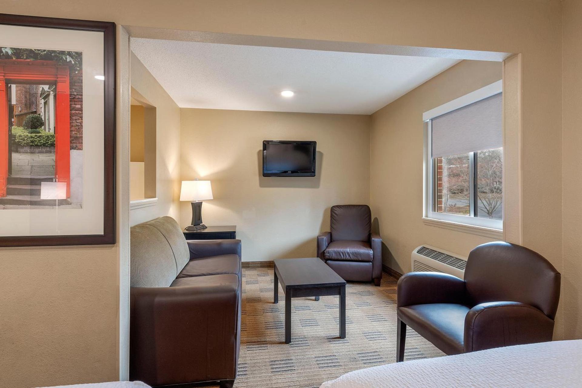 Studio 6 Suites Charlotte, NC - Tyvola Rd Executive Park photo 43