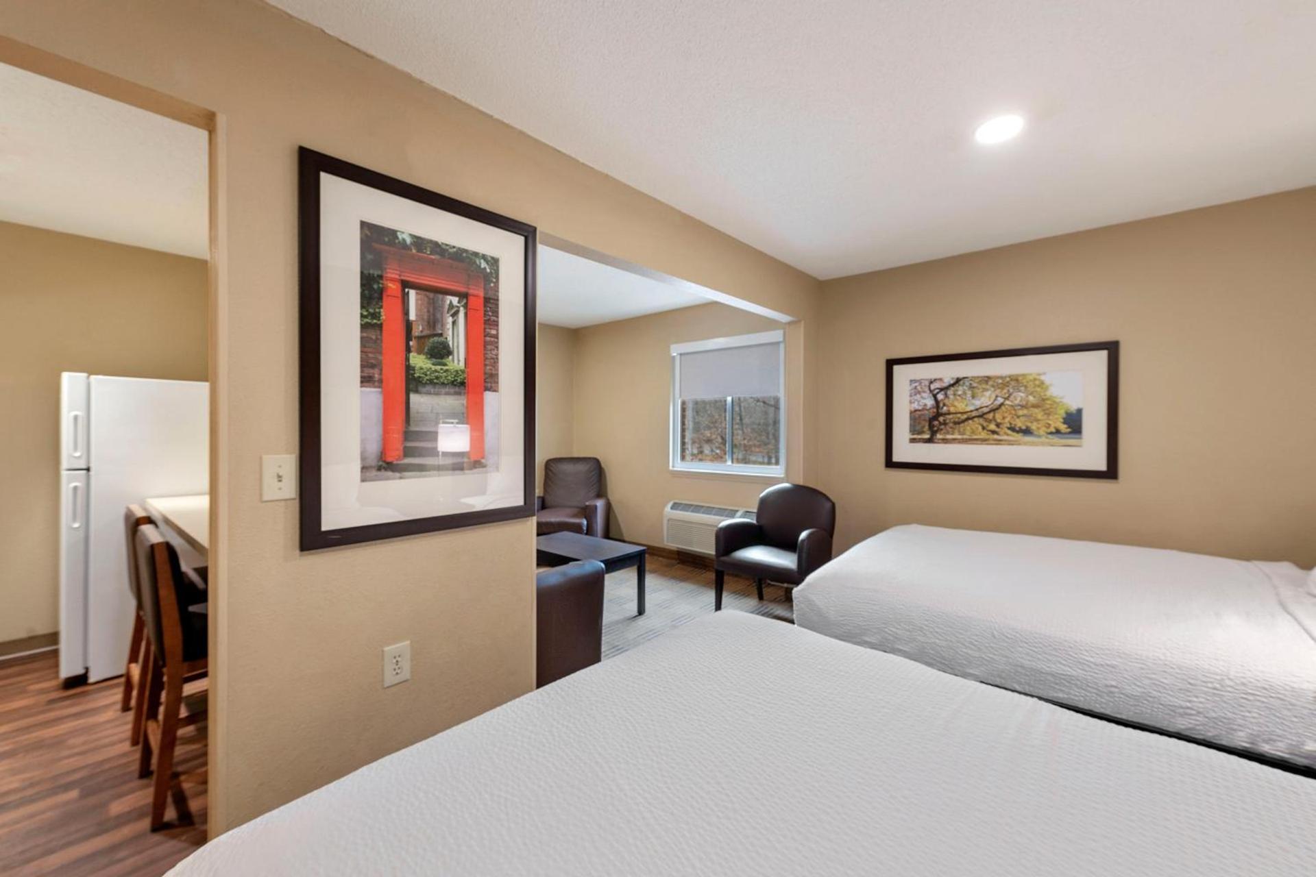 Studio 6 Suites Charlotte, NC - Tyvola Rd Executive Park photo 44