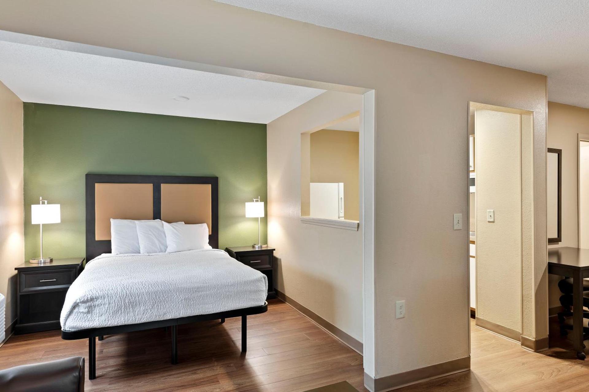 Studio 6 Suites Charlotte, NC - Tyvola Rd Executive Park photo 52