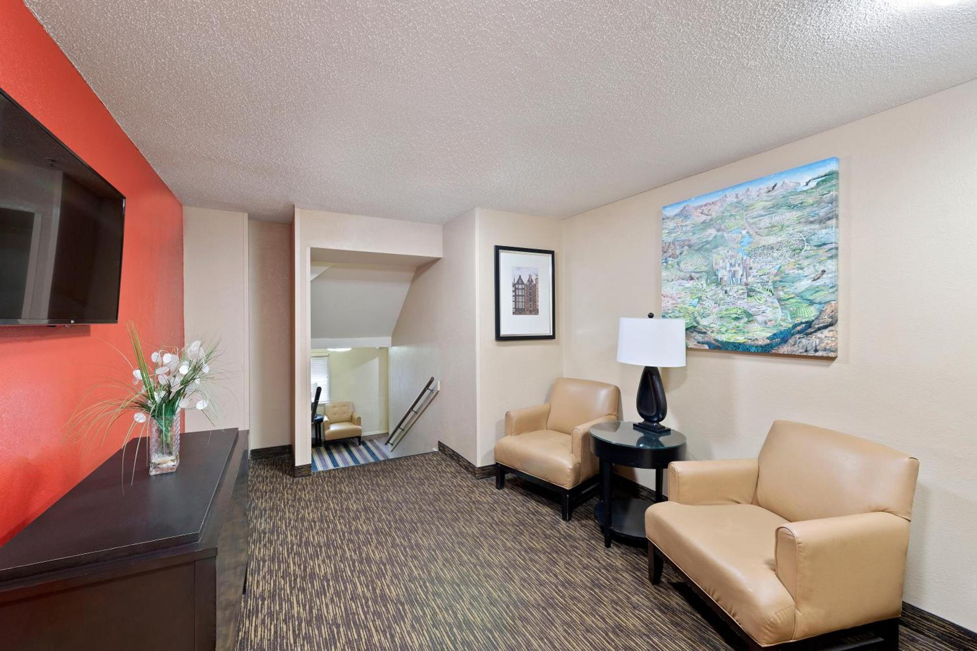 Studio 6 Suites Charlotte, NC - Tyvola Rd Executive Park photo 35