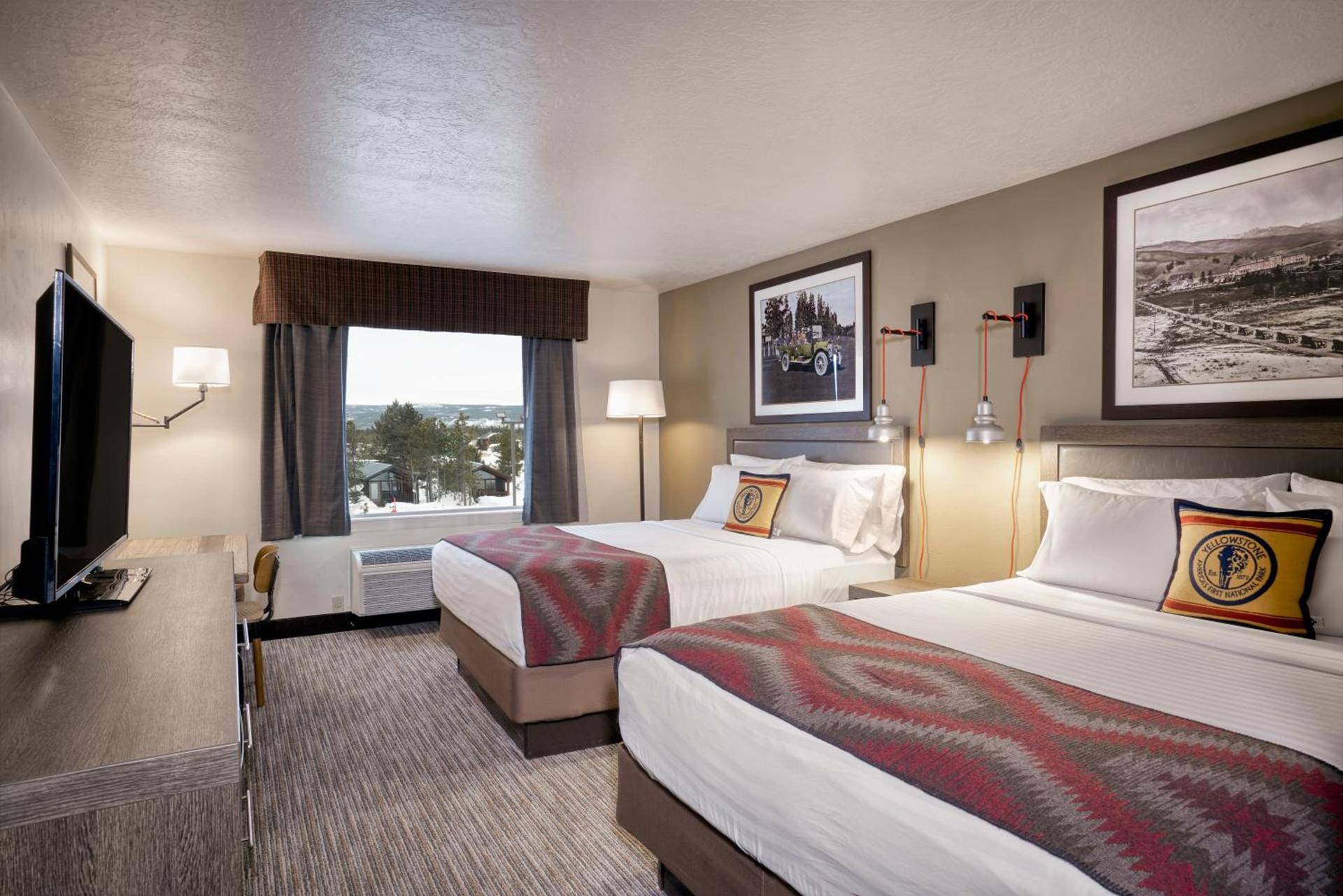 Yellowstone Park Hotel photo 47