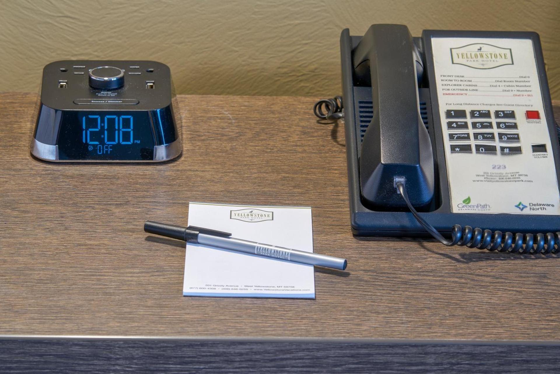 Yellowstone Park Hotel photo 13
