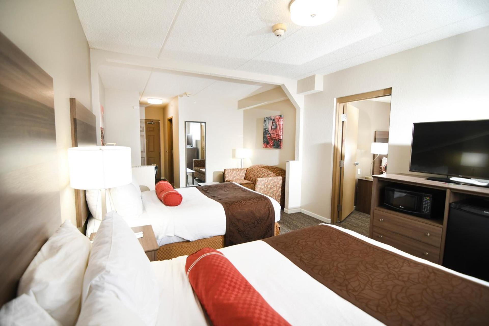 Best Western Plus Sandusky Hotel & Suites photo 52