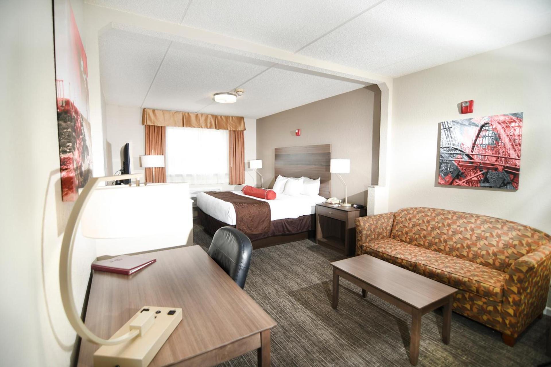 Best Western Plus Sandusky Hotel & Suites photo 48