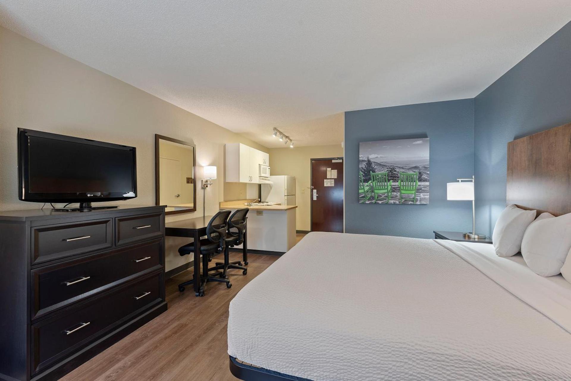 Extended Stay America Suites - Charlotte - Pineville - Park Rd photo 54