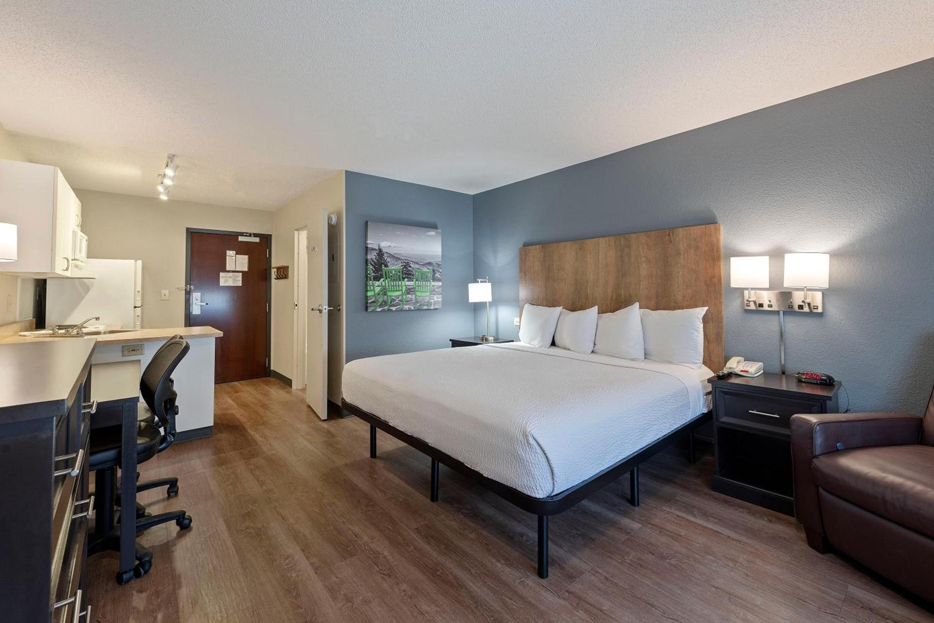 Extended Stay America Suites - Charlotte - Pineville - Park Rd photo 55