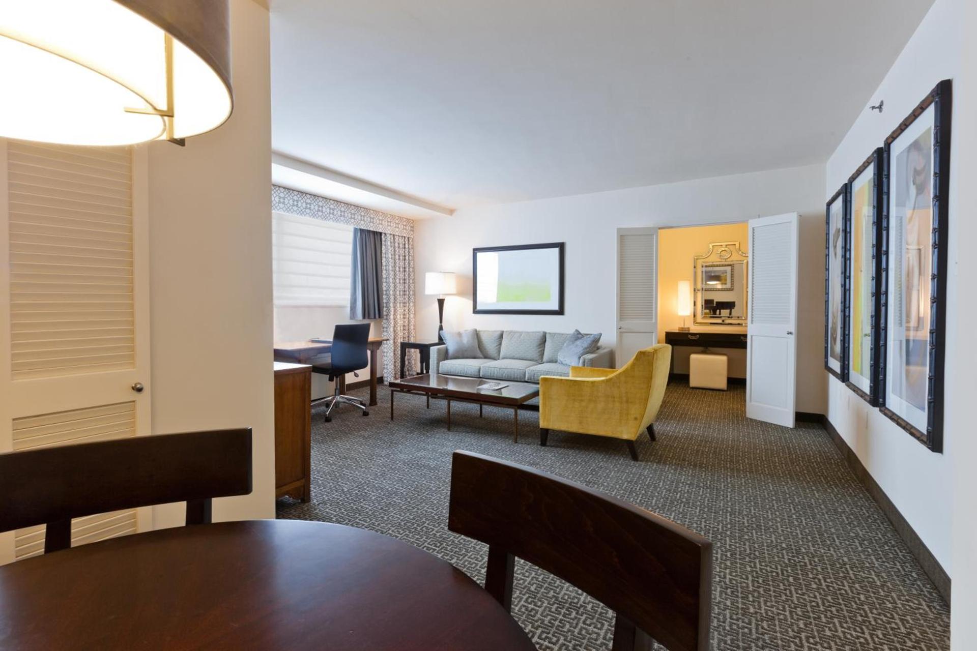 State Plaza Hotel photo 20