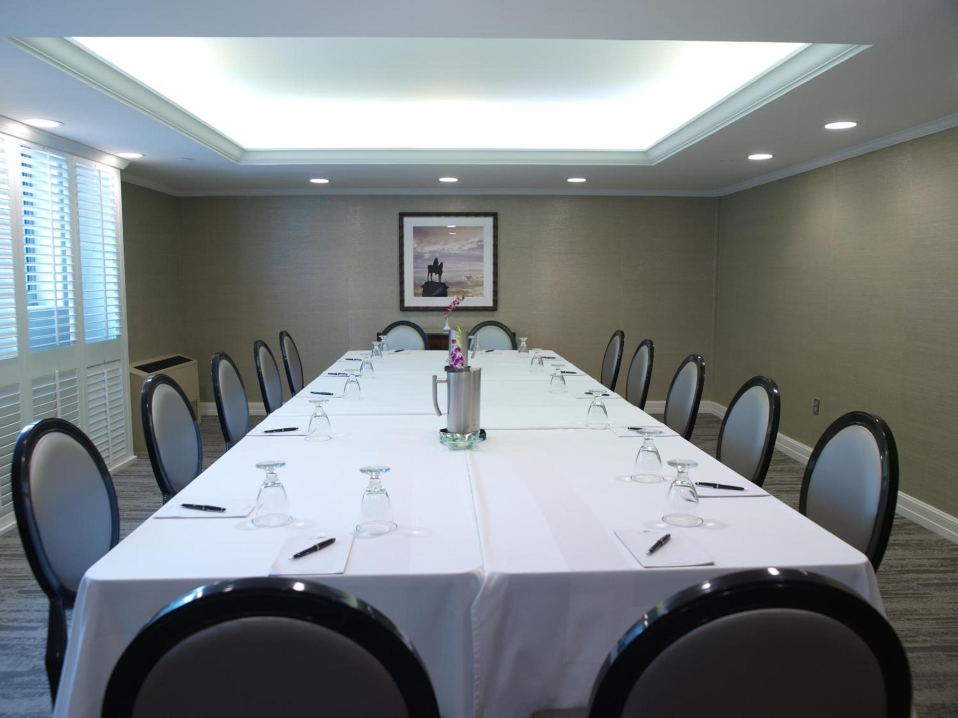 State Plaza Hotel photo 27