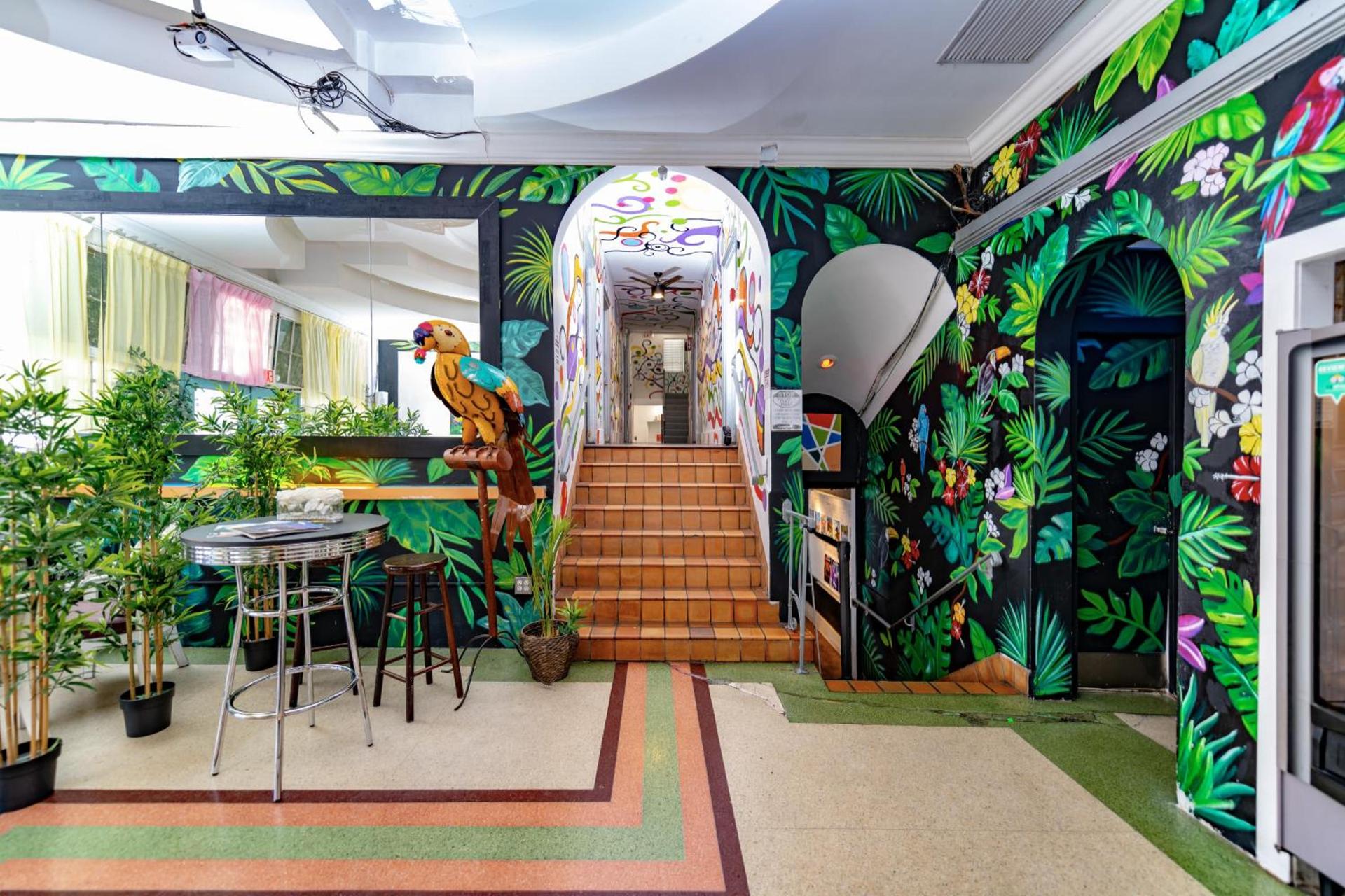 South Beach Rooms and Hostel photo 3