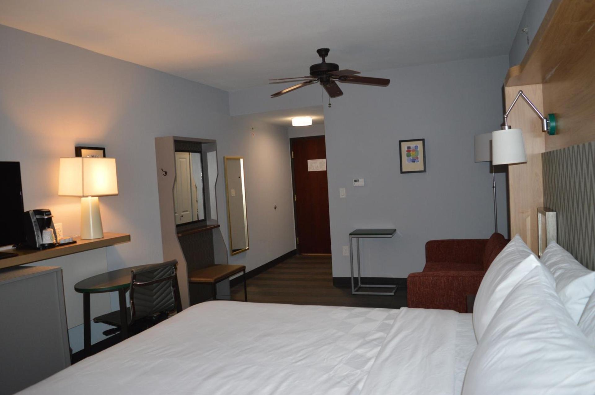 Holiday Inn Odessa by IHG photo 13