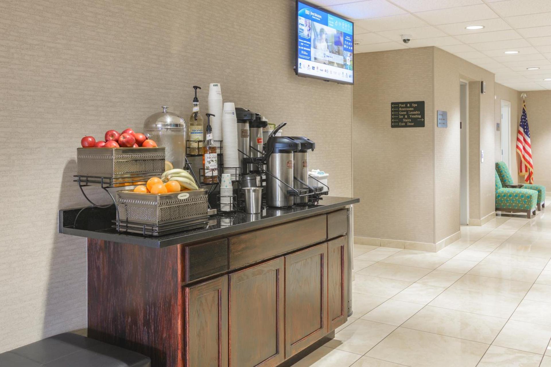 Best Western Concord Inn and Suites photo 9