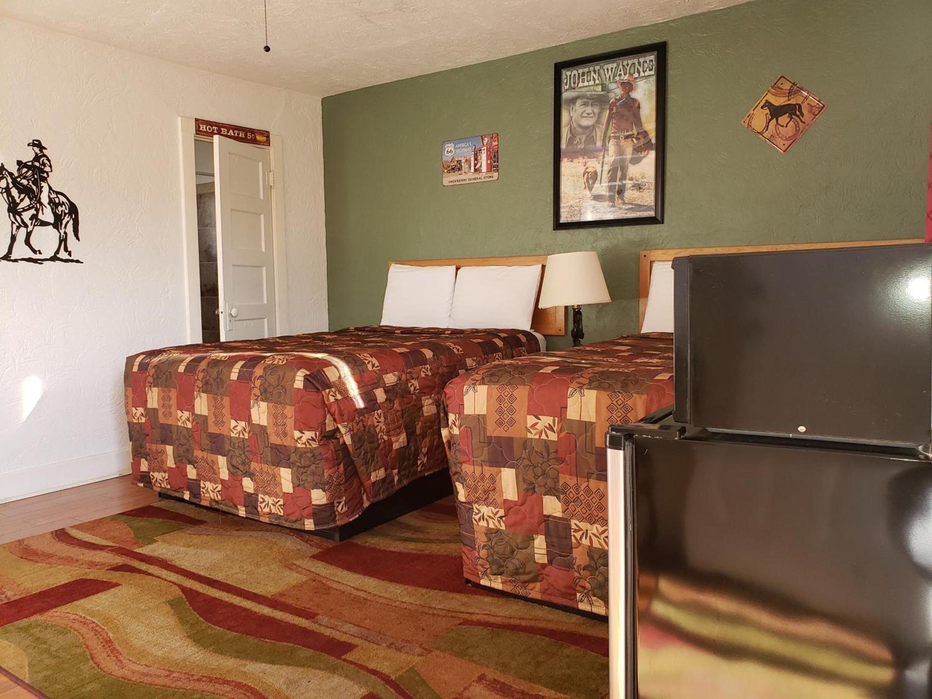 Deluxe Inn photo 41