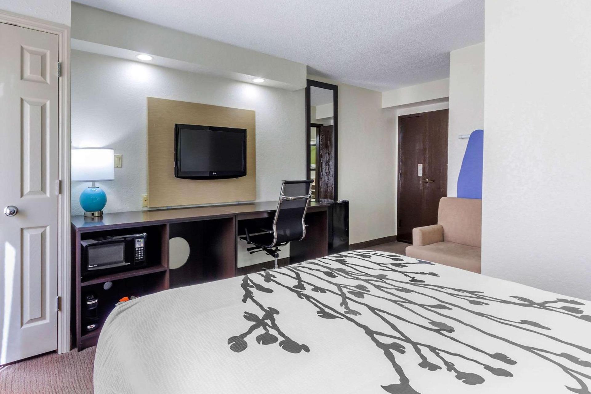 Sleep Inn near Busch Gardens - USF photo 12