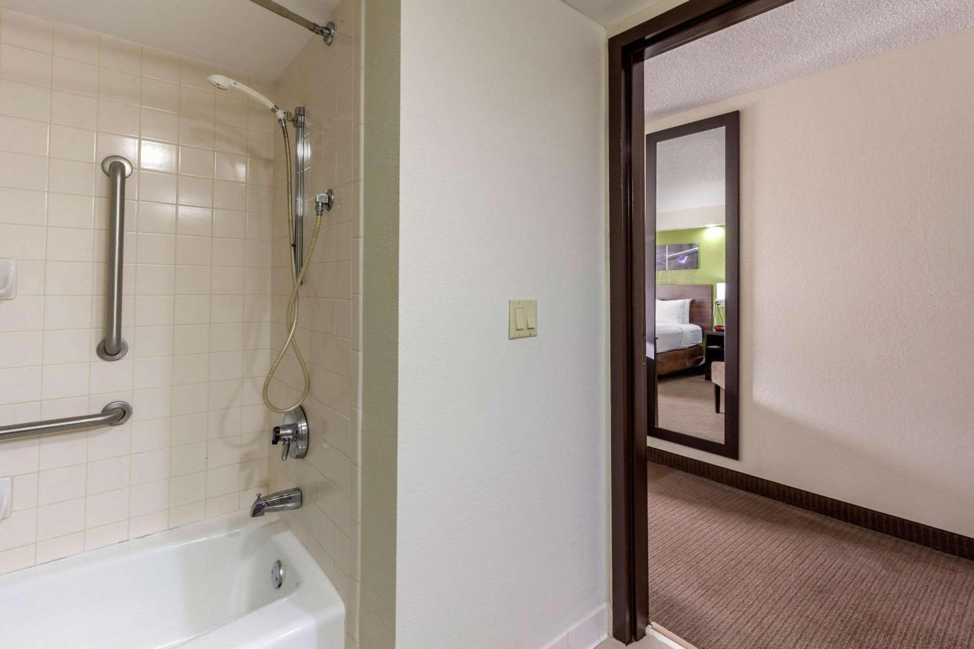 Sleep Inn near Busch Gardens - USF photo 20