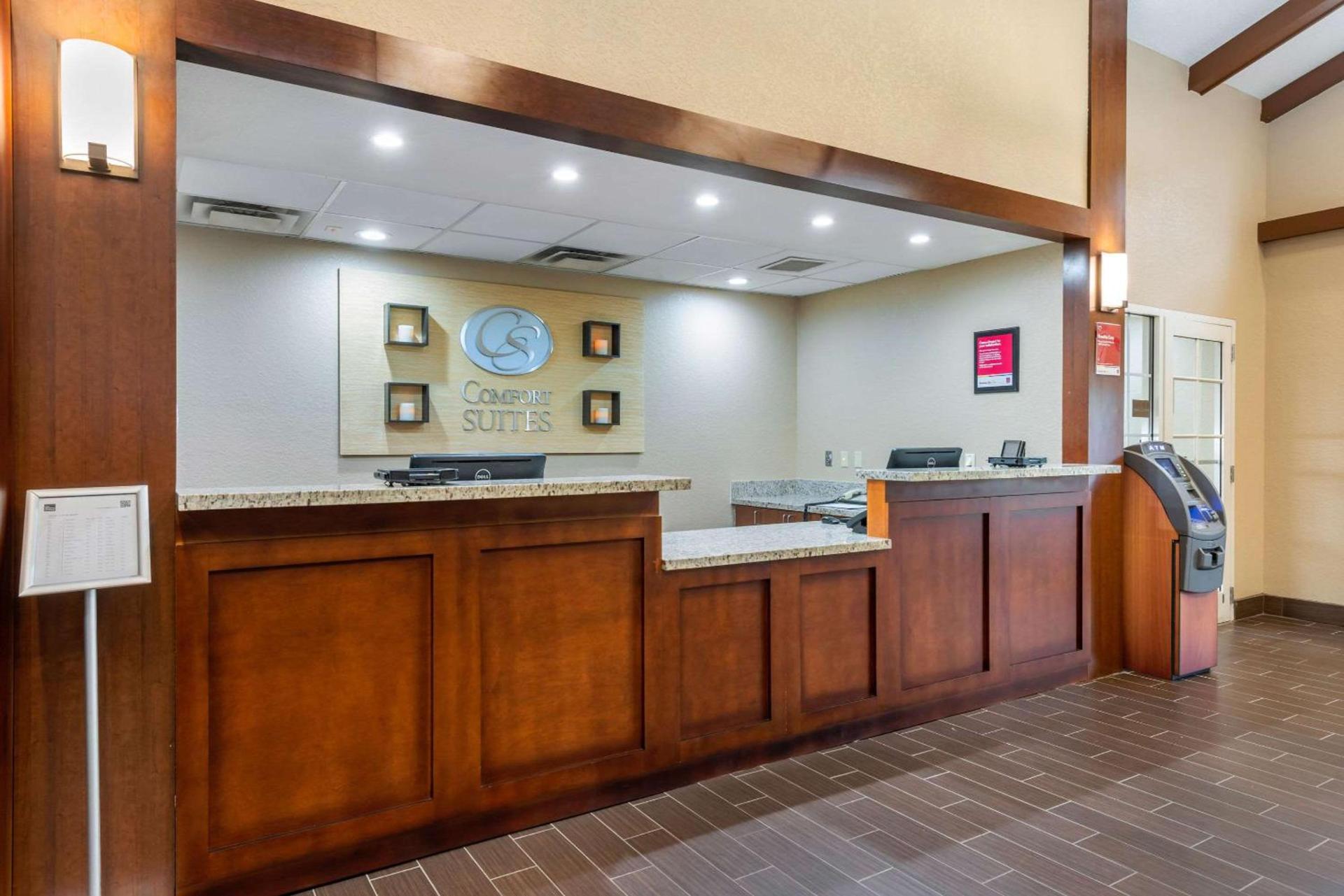 Comfort Suites Downtown photo 3