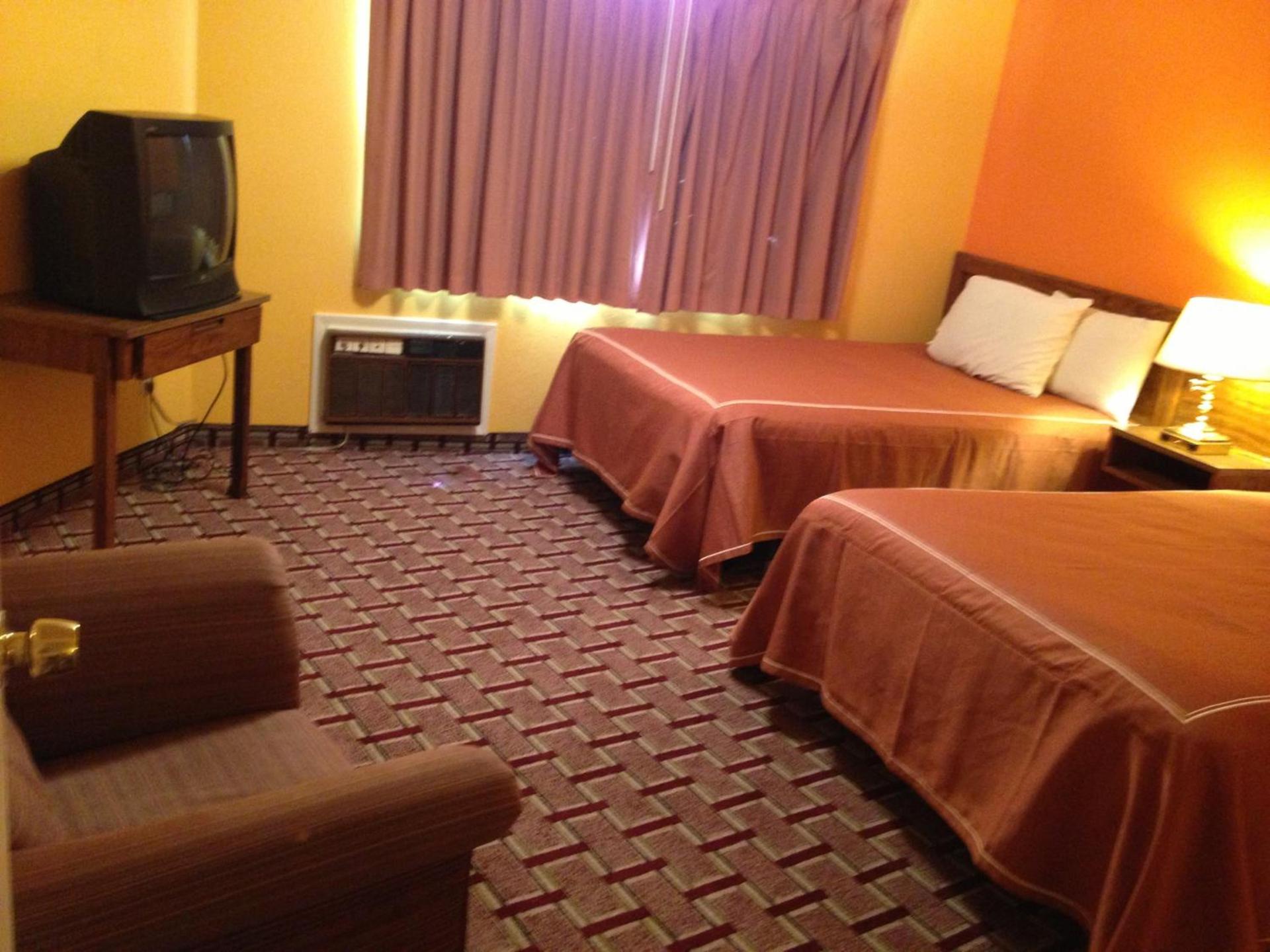 Red Carpet Inn Niagara Falls photo 22