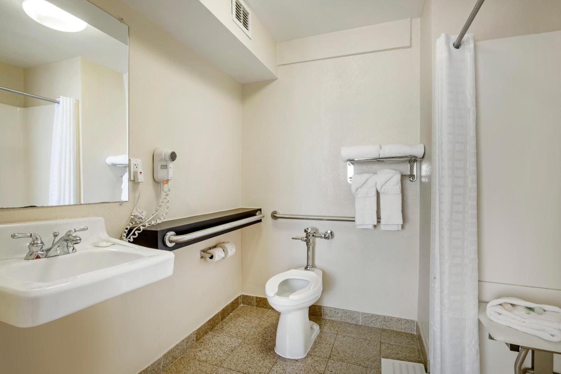 The Capitol Hotel photo 49
