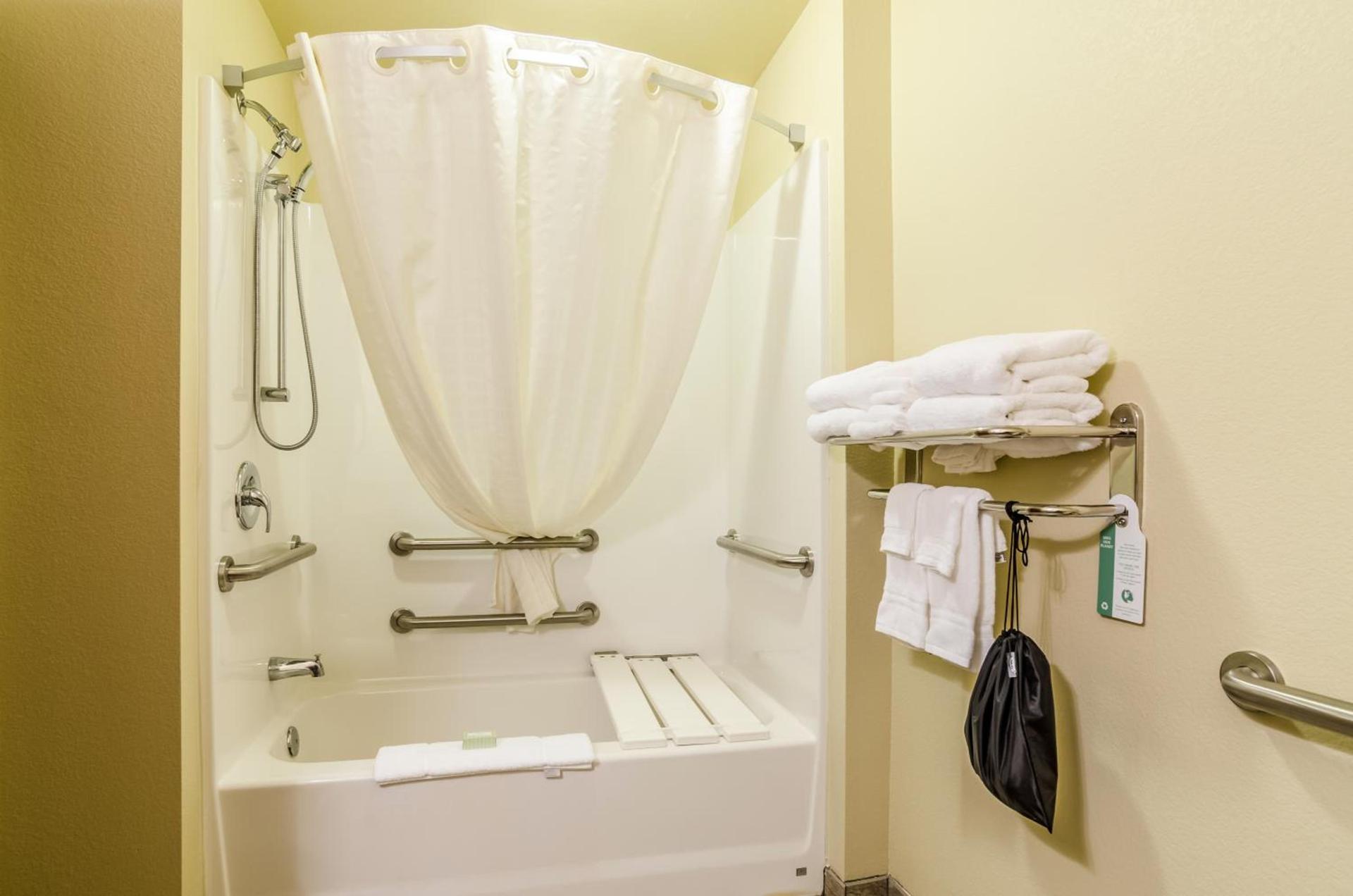 Cobblestone Inn & Suites - Ord photo 24