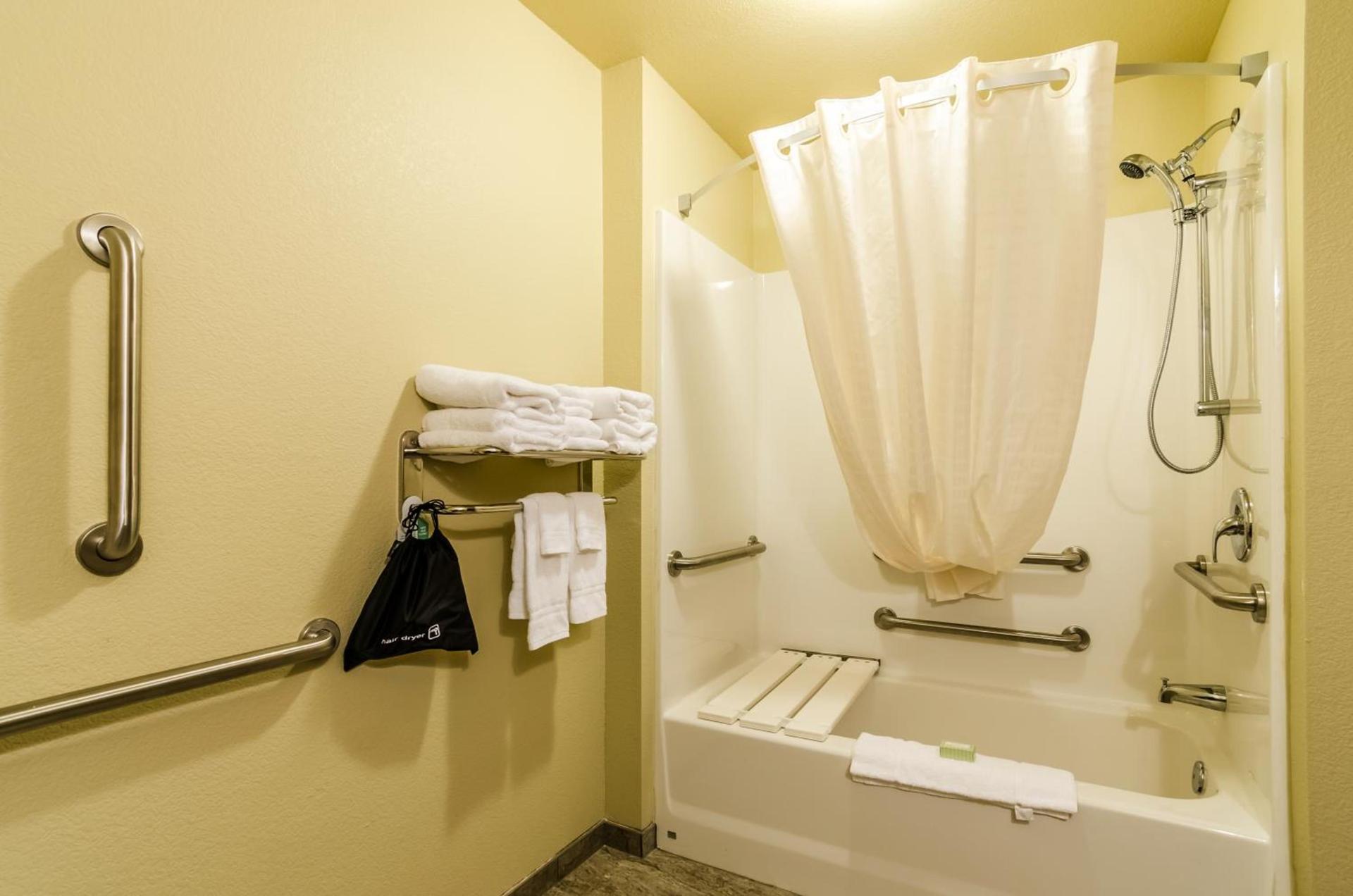 Cobblestone Inn & Suites - Ord photo 17