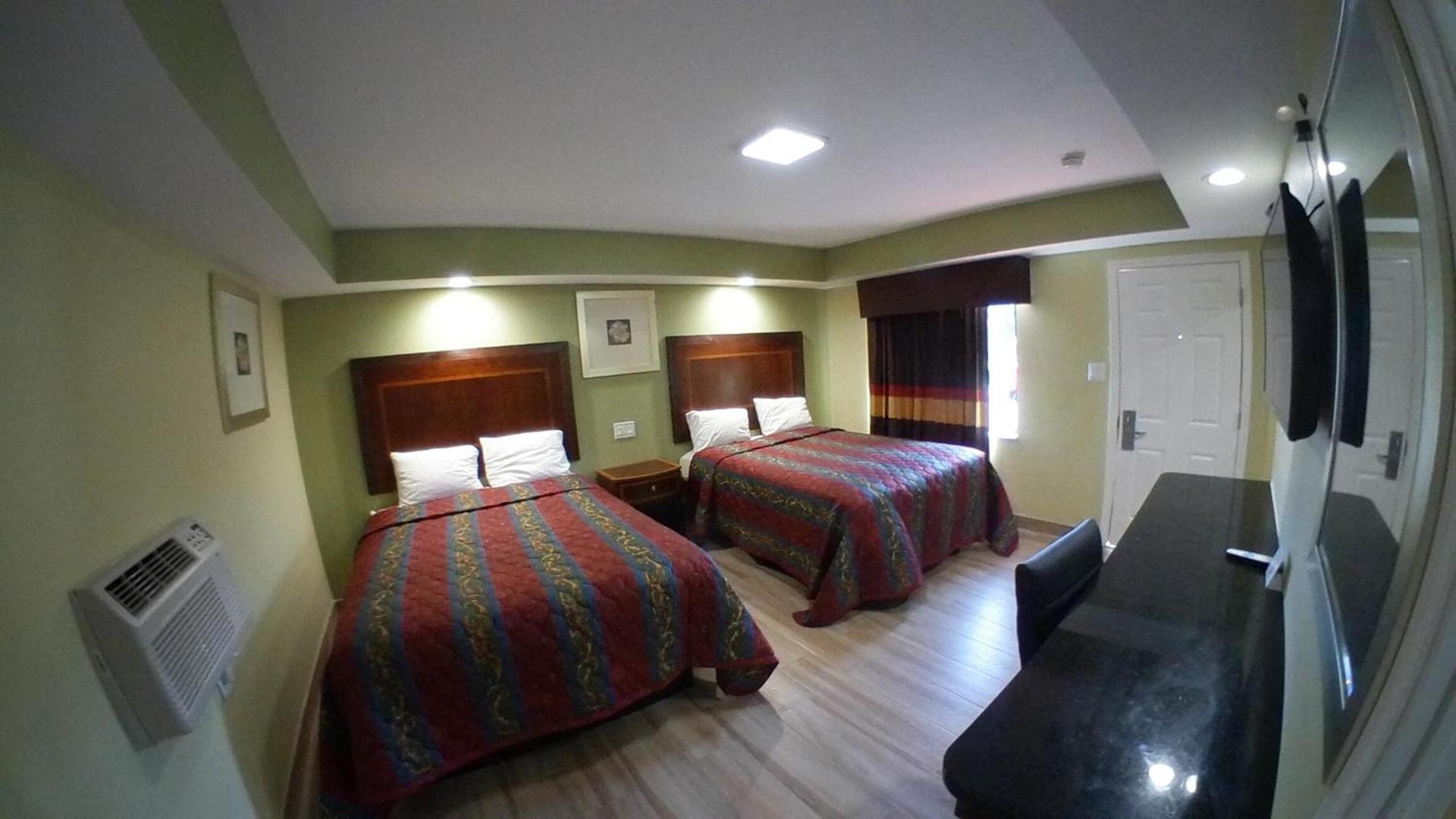 Travel Inn of Riviera Beach photo 26