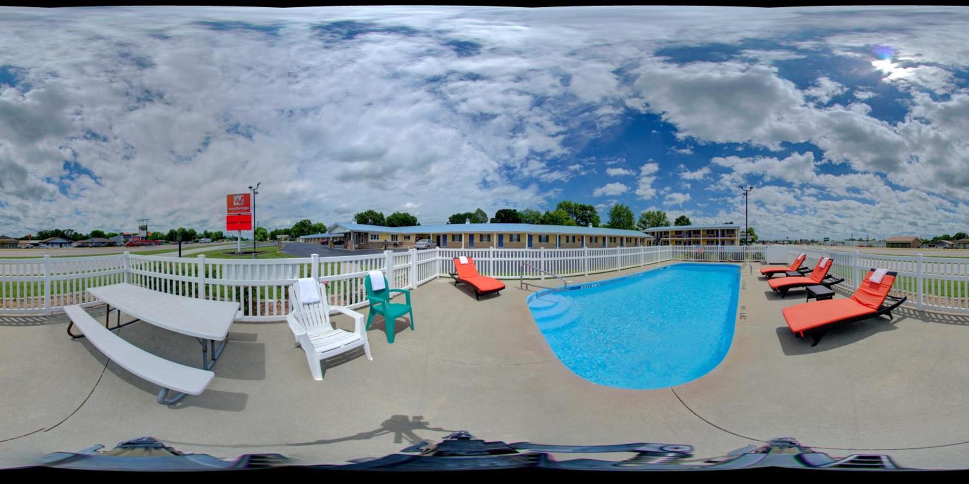 Westbridge Inn & Suites photo 10