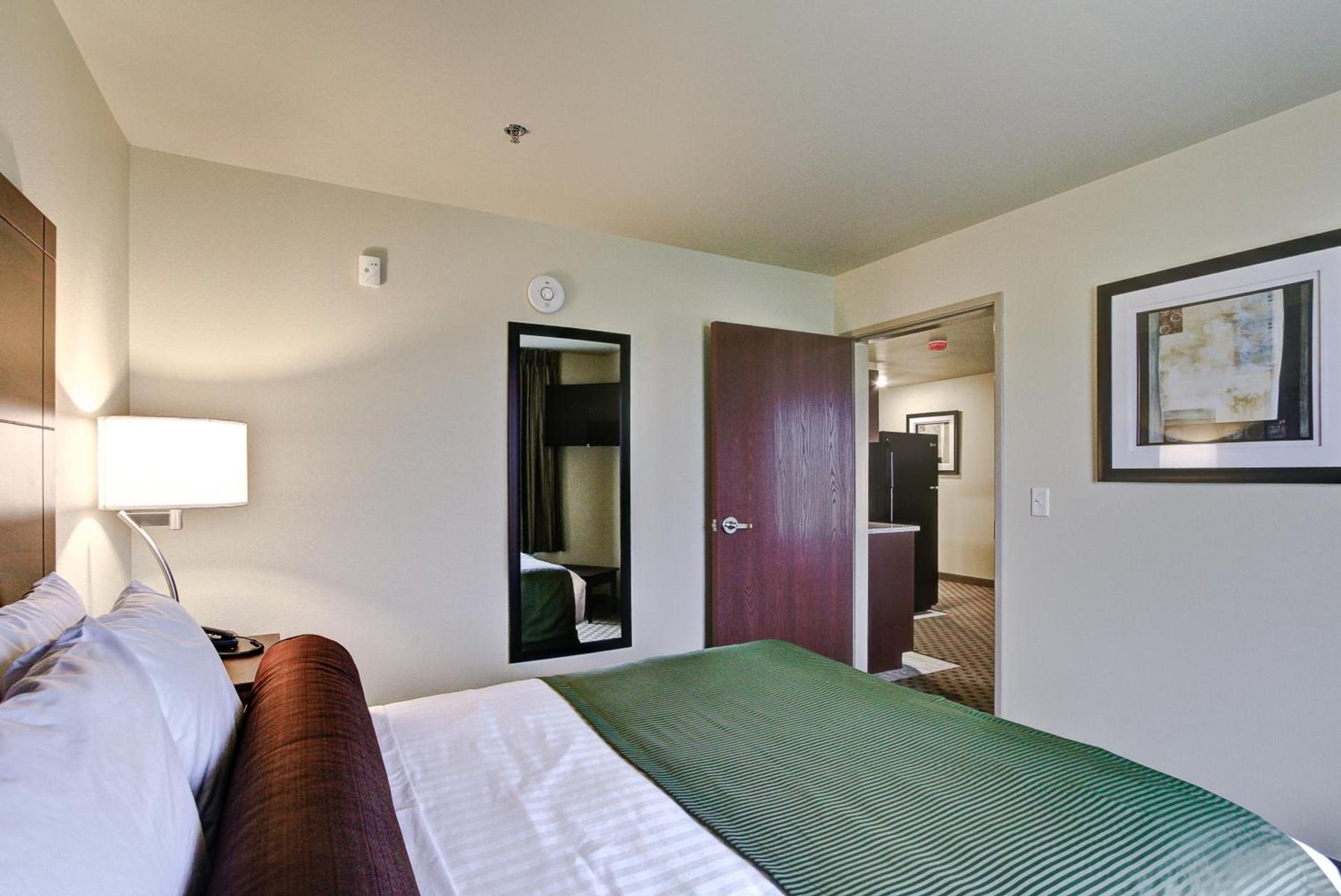 Cobblestone Hotel & Suites Pulaski/Green Bay photo 14