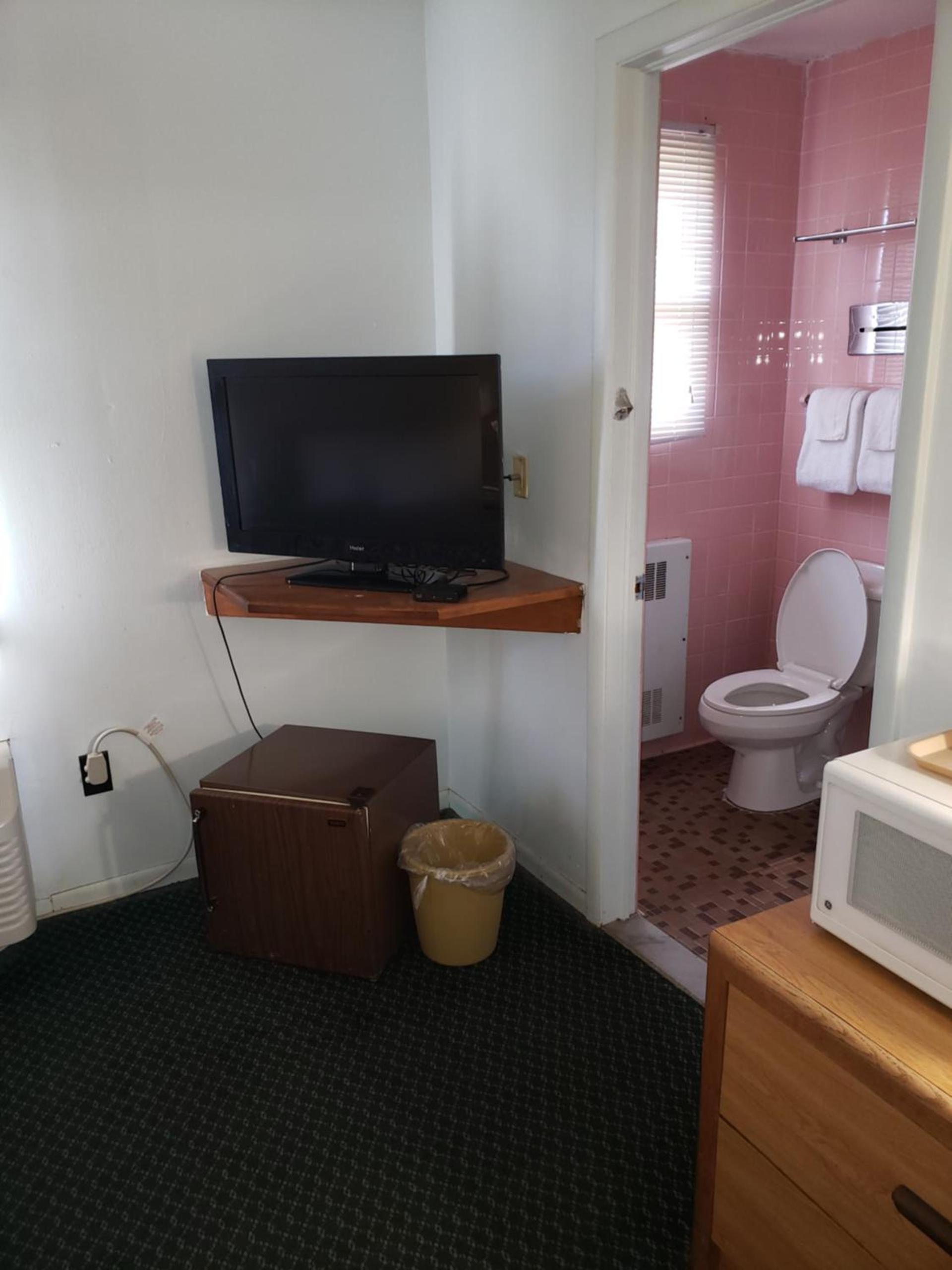 Budget Inn Horseheads photo 9