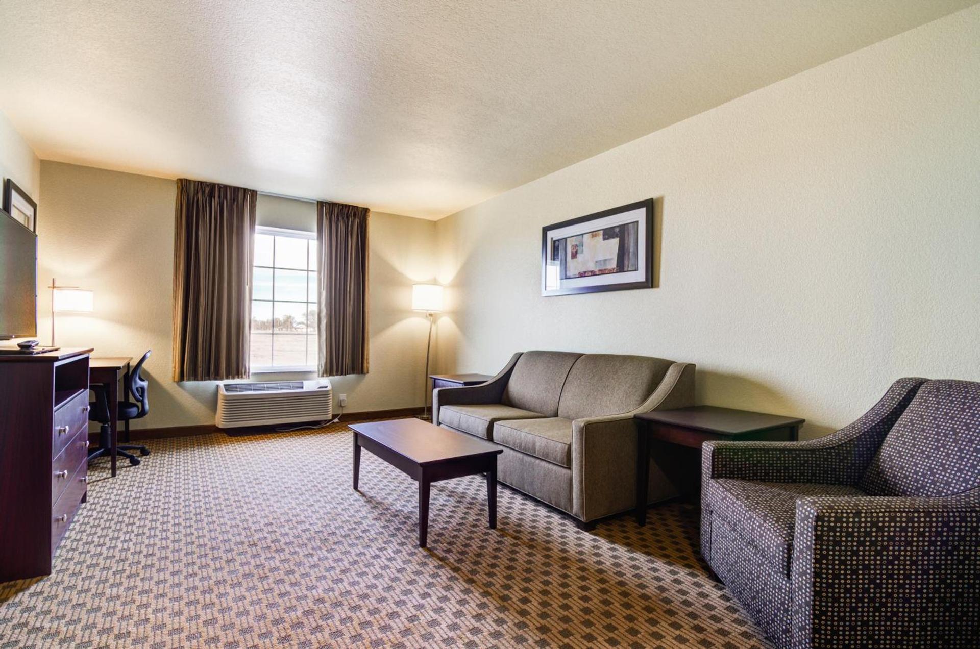 Castle Rock Inn & Suites - Quinter photo 16