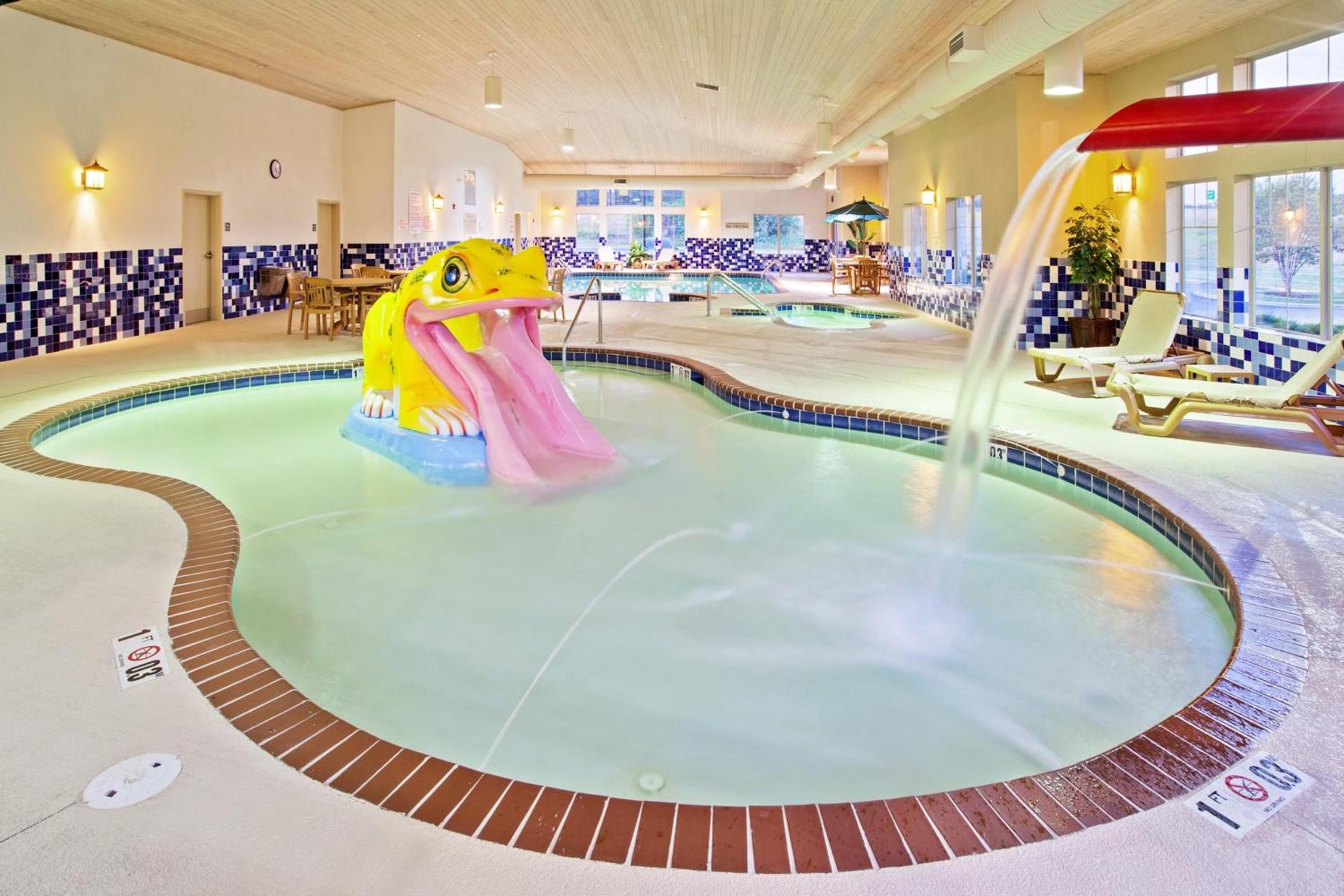 Country Inn & Suites by Radisson, Portage, IN photo 46