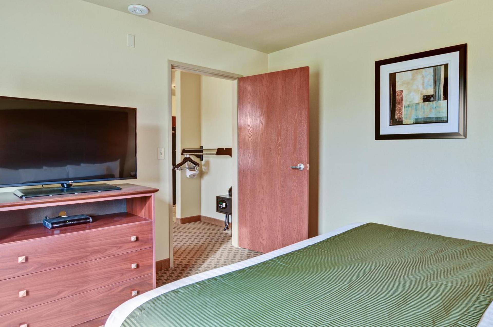 Cobblestone Inn & Suites - Rugby photo 19