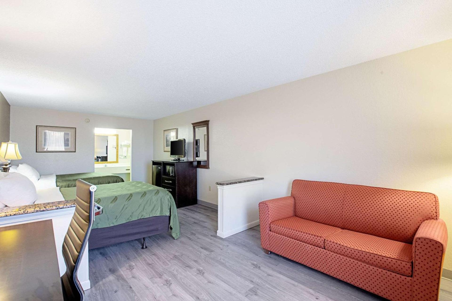 Quality Inn & Suites Live Oak I-10 Exit 283 photo 19