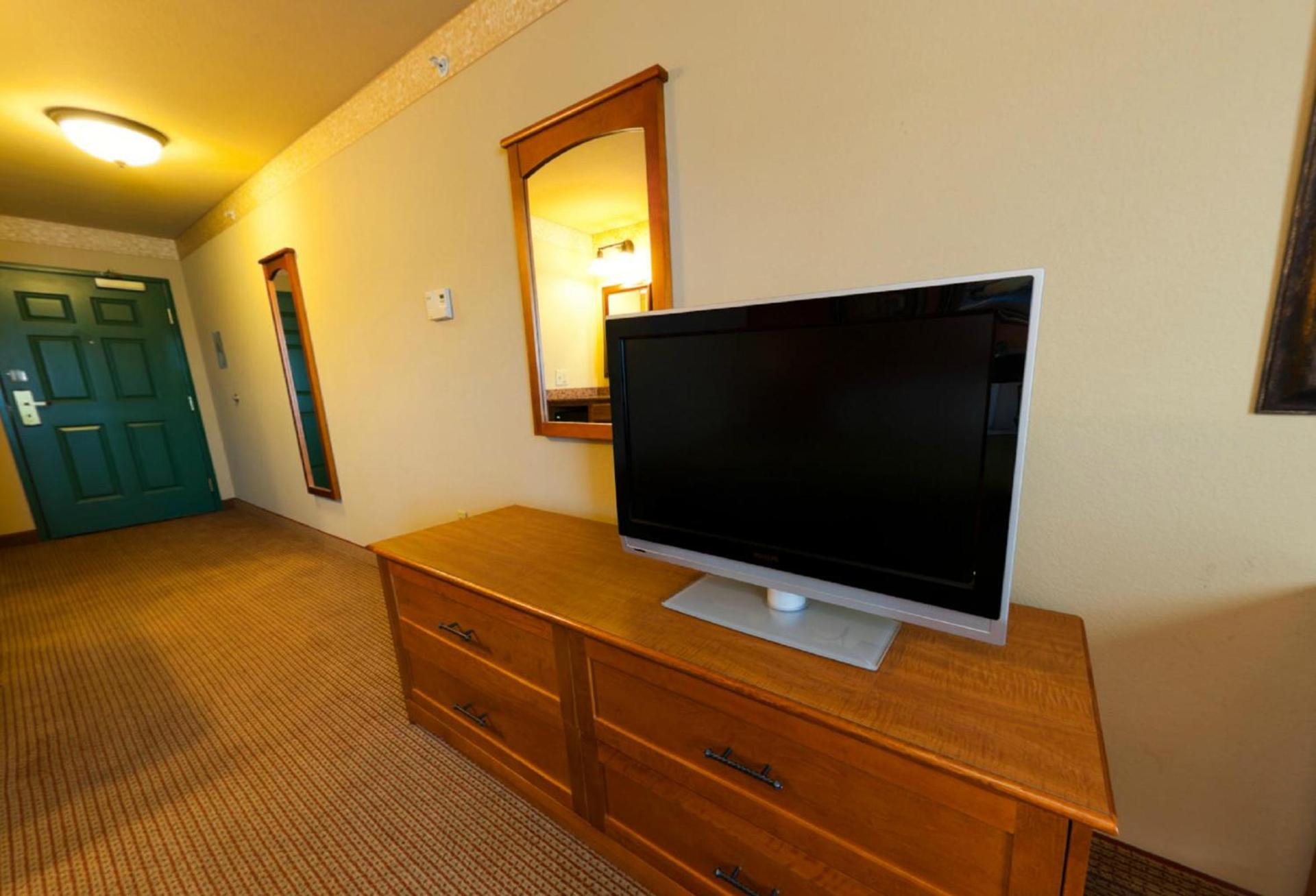 Country Inn & Suites by Radisson, Portage, IN photo 42