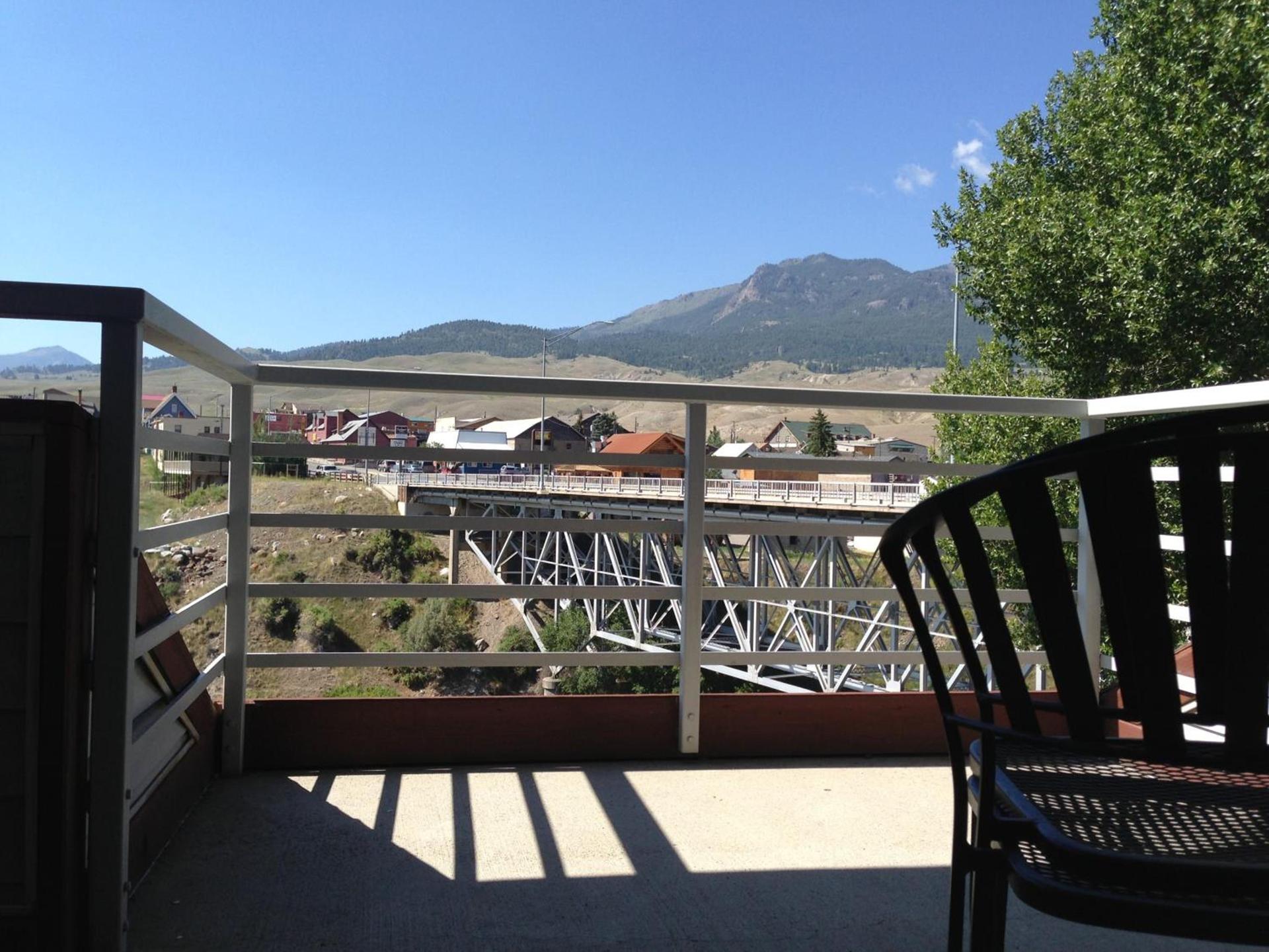 Absaroka Lodge photo 12