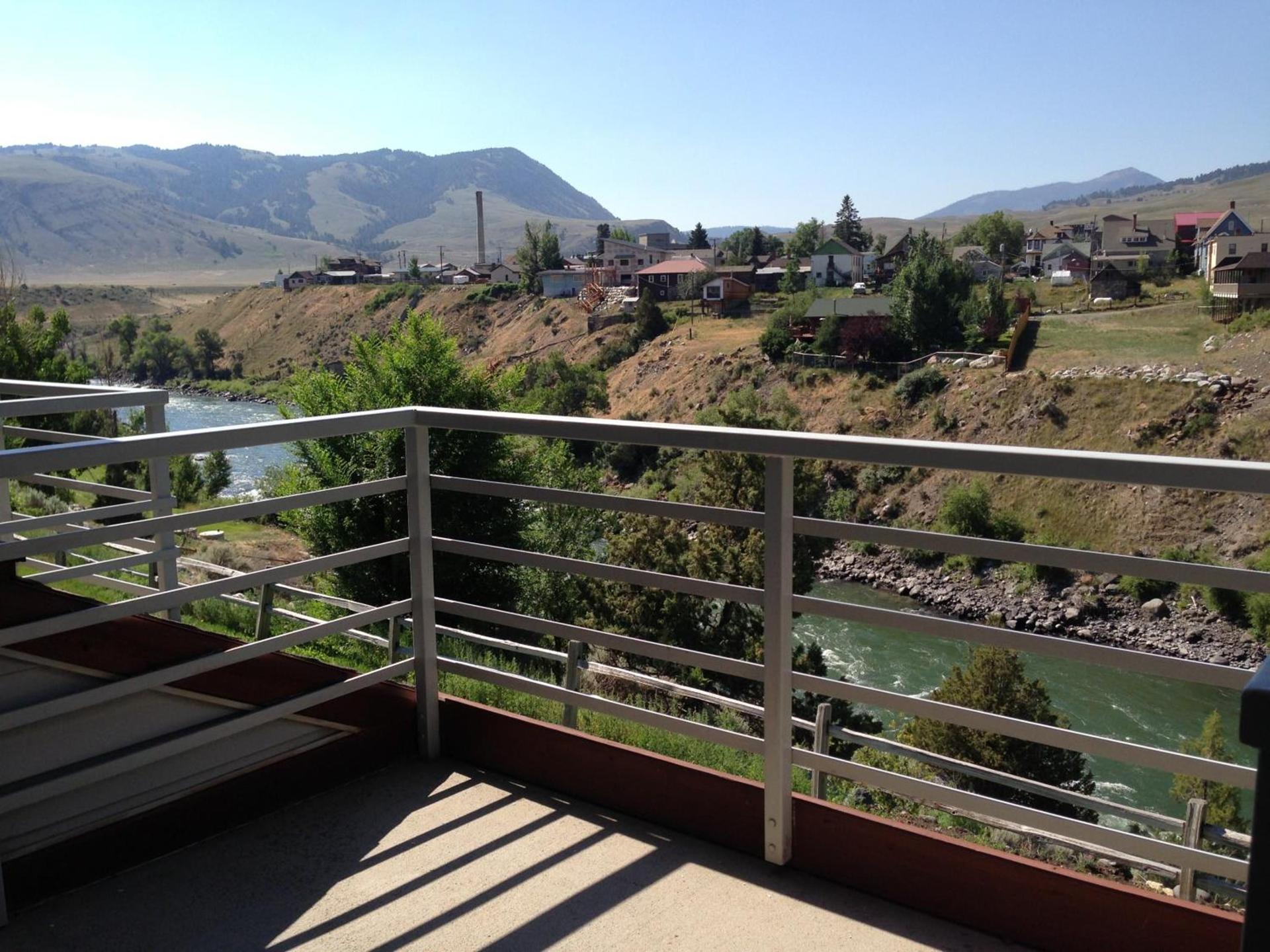 Absaroka Lodge photo 9