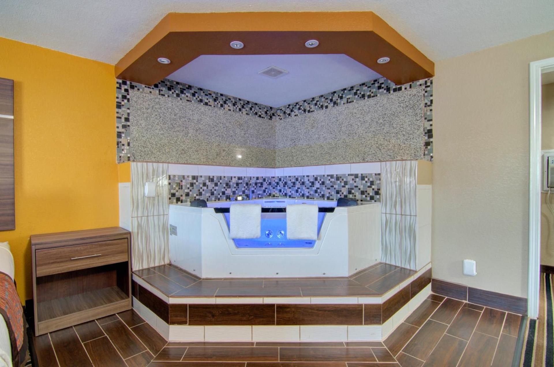 Westbridge Inn & Suites photo 56