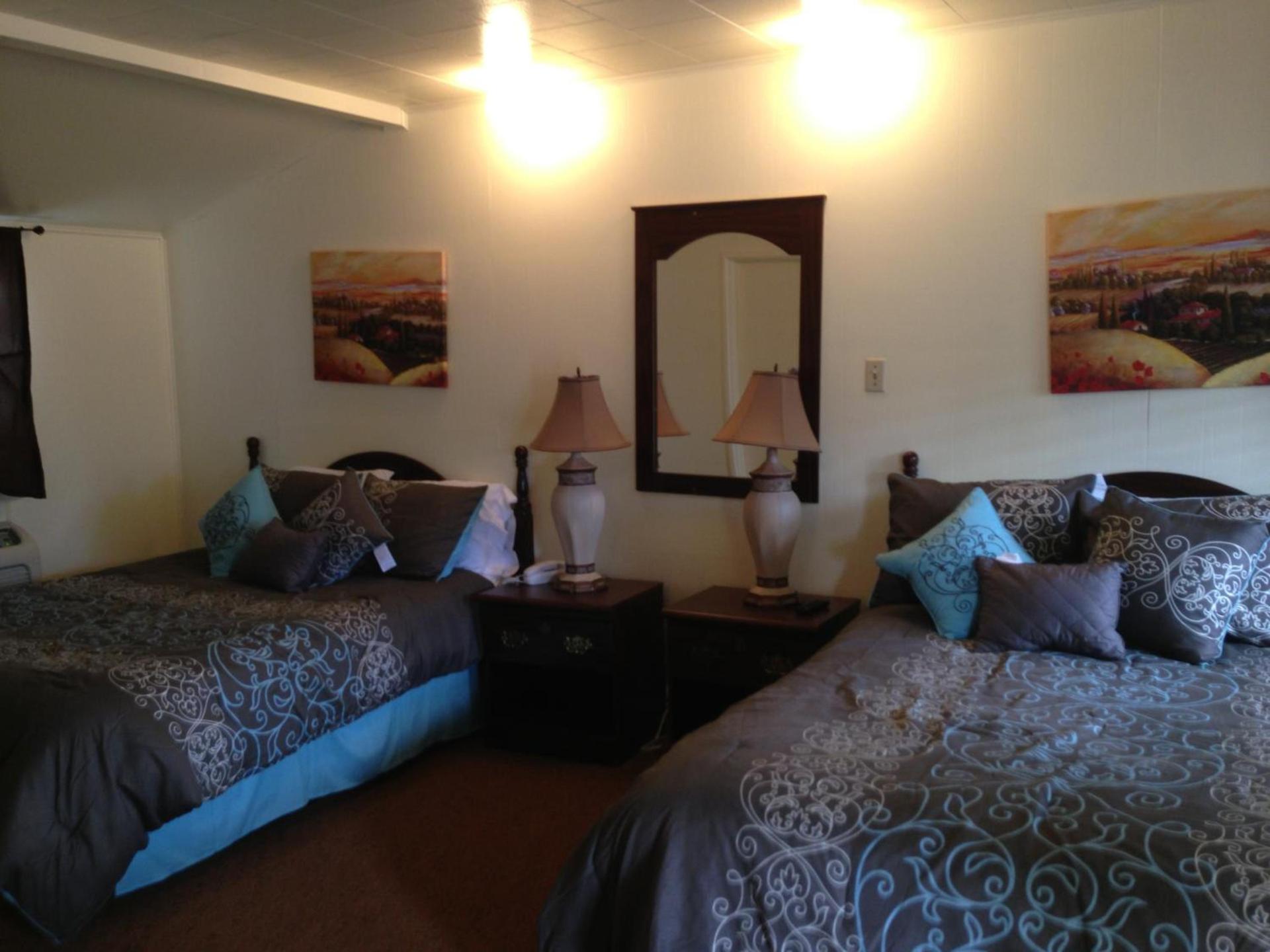 Sonoma Lodge photo 26