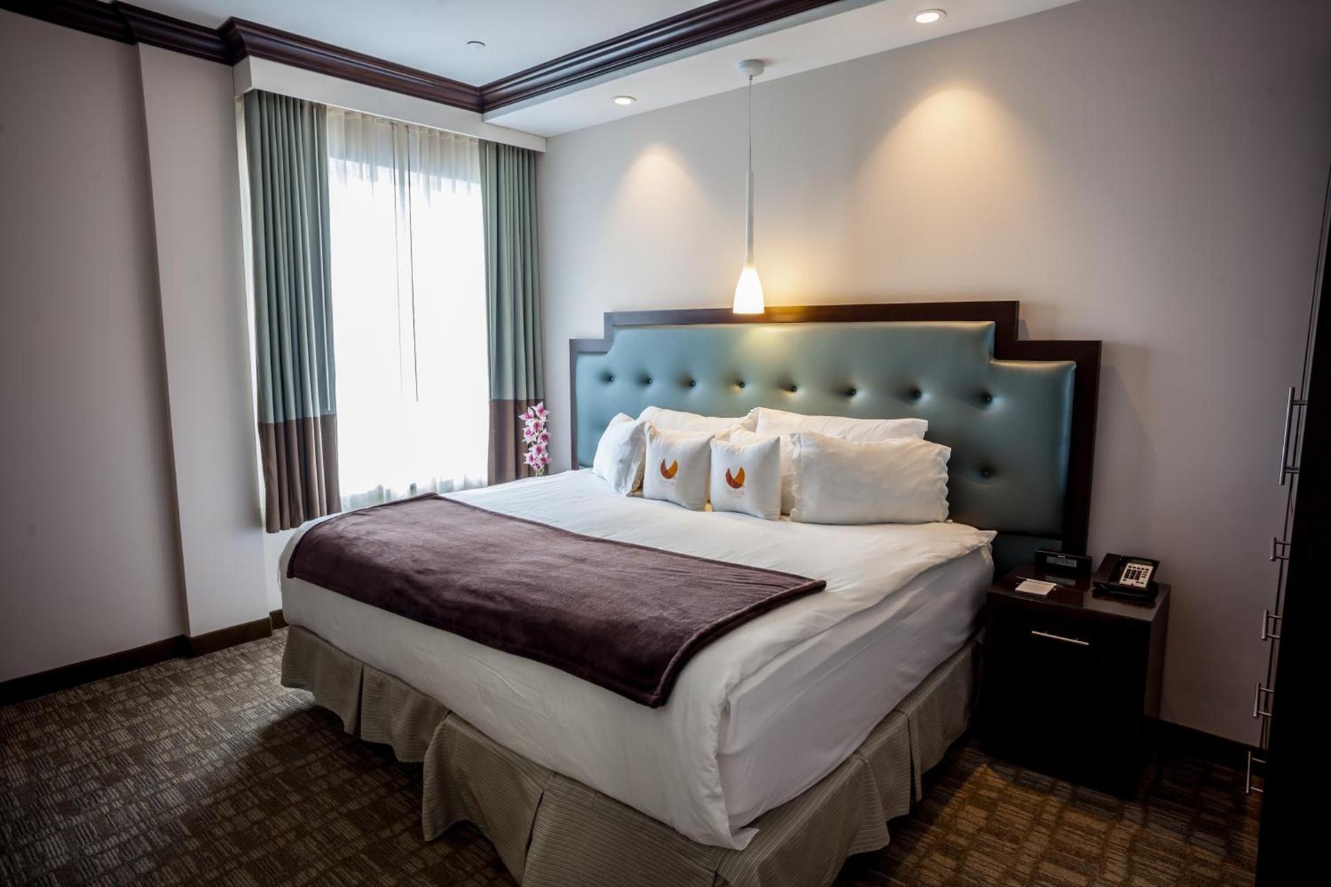 Aura Hotel Brooklyn photo 9