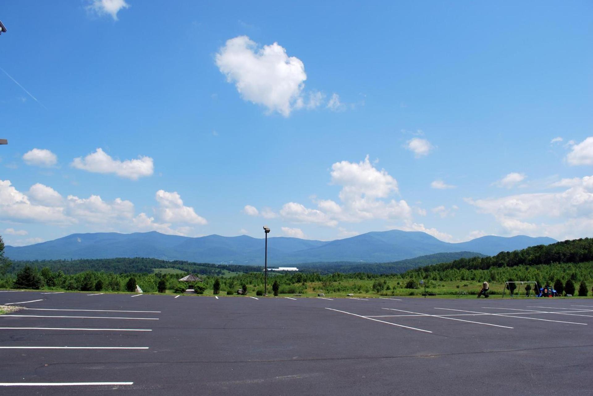 Cabot Inn & Suites photo 9