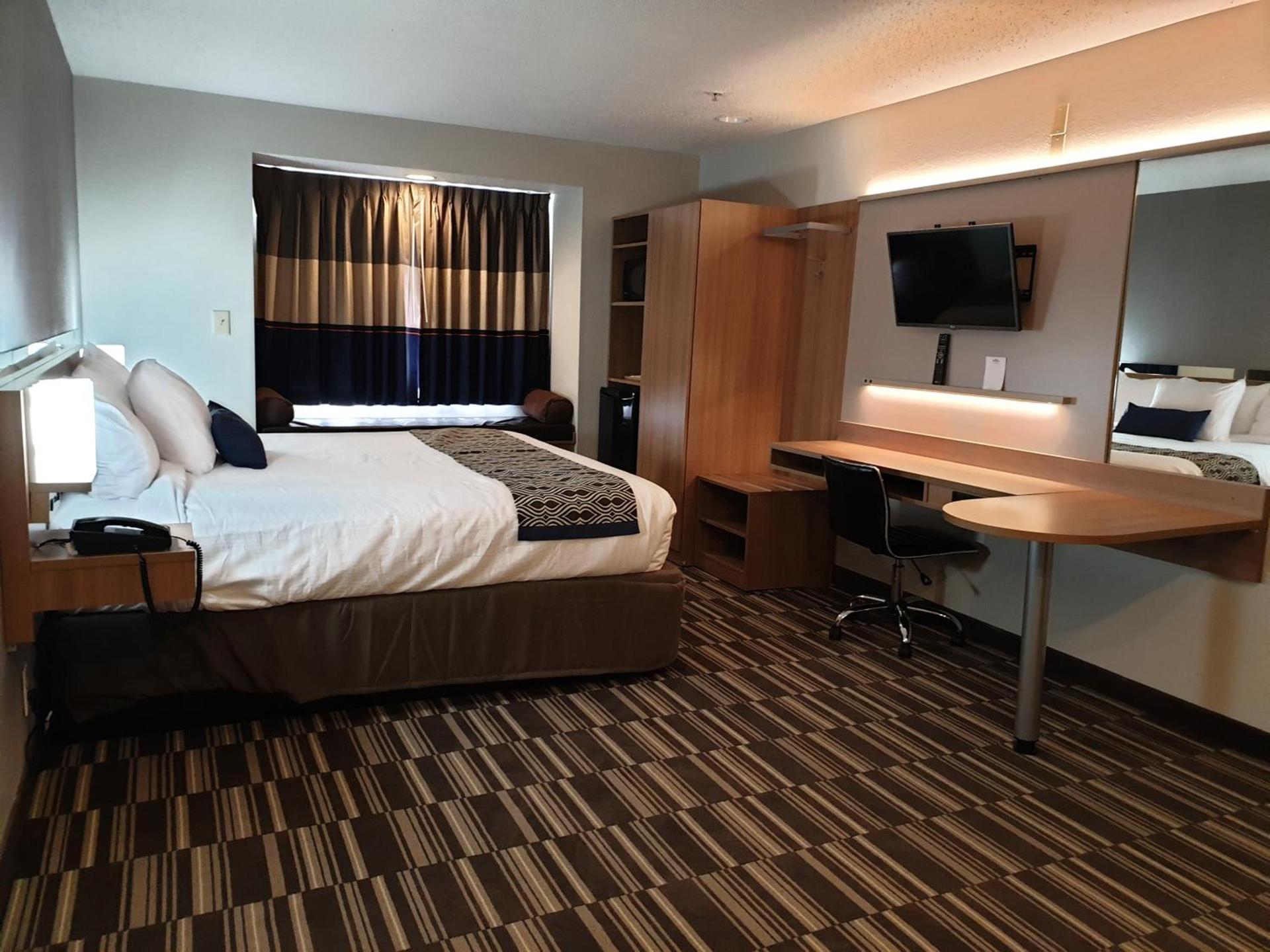 Microtel Inn & Suites by Wyndham Augusta/Riverwatch photo 26