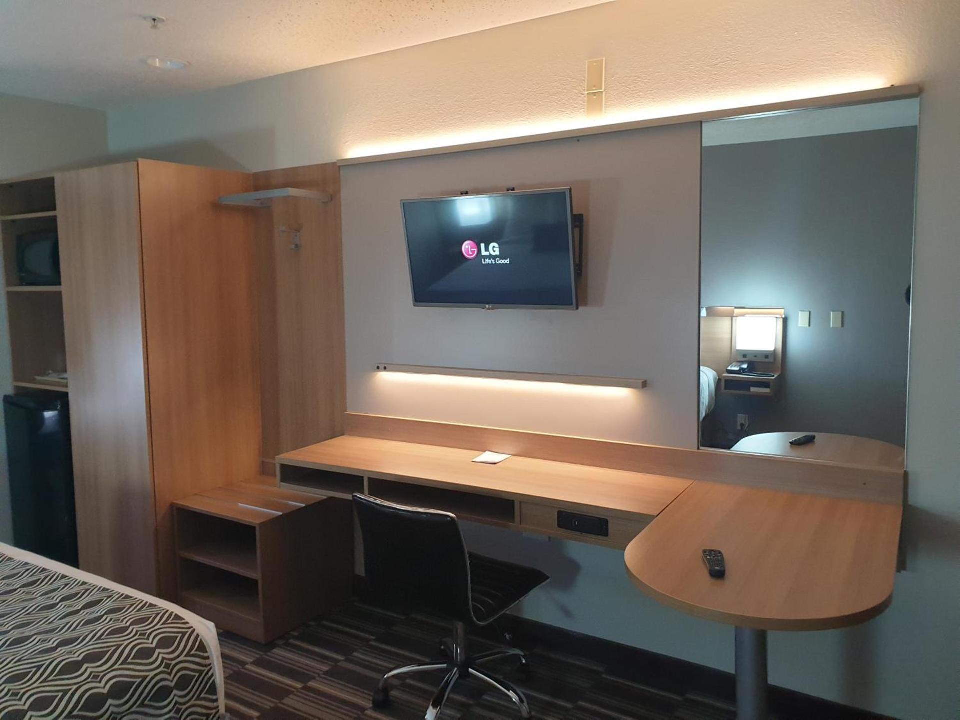 Microtel Inn & Suites by Wyndham Augusta/Riverwatch photo 35