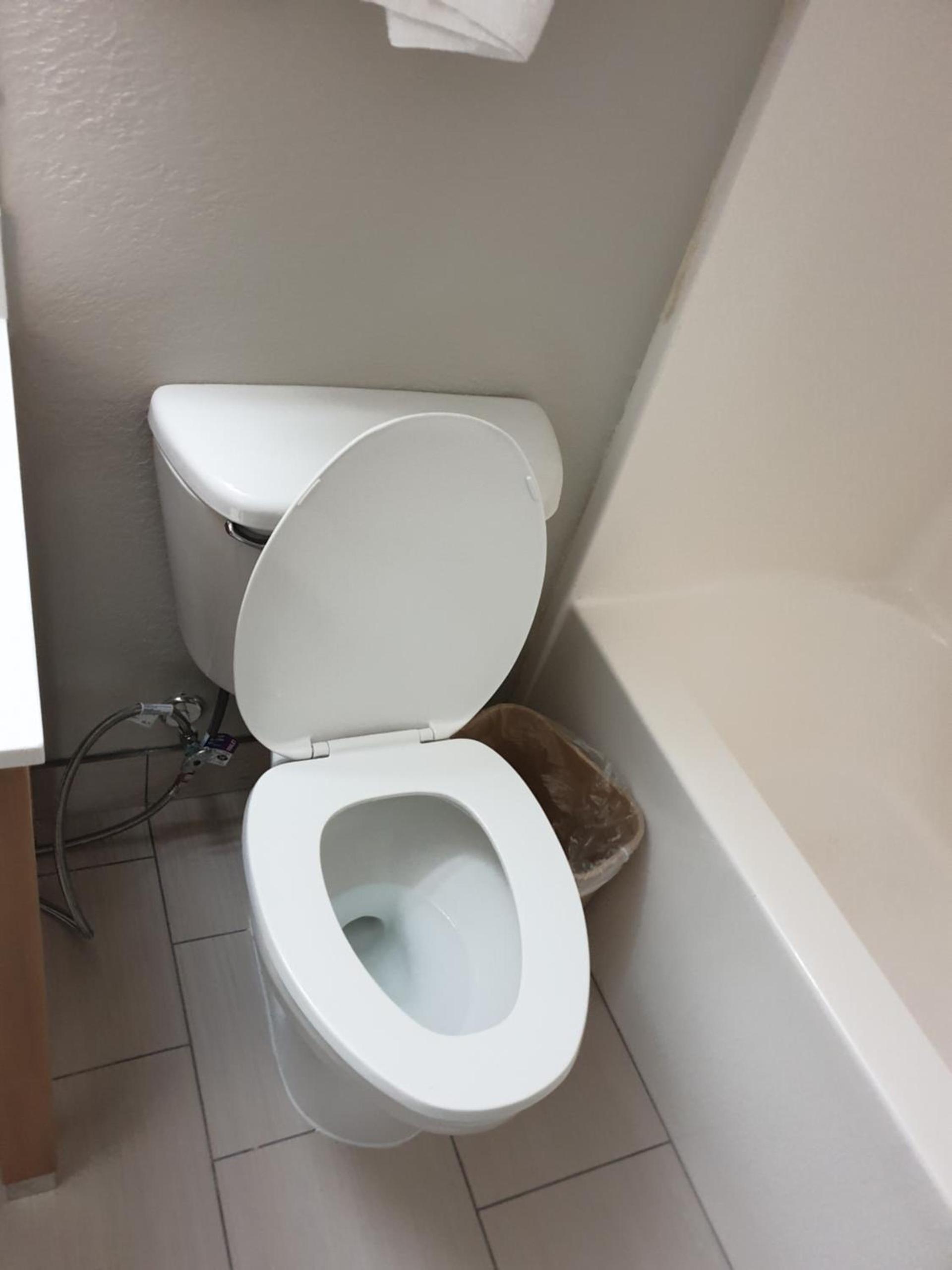 Microtel Inn & Suites by Wyndham Augusta/Riverwatch photo 5