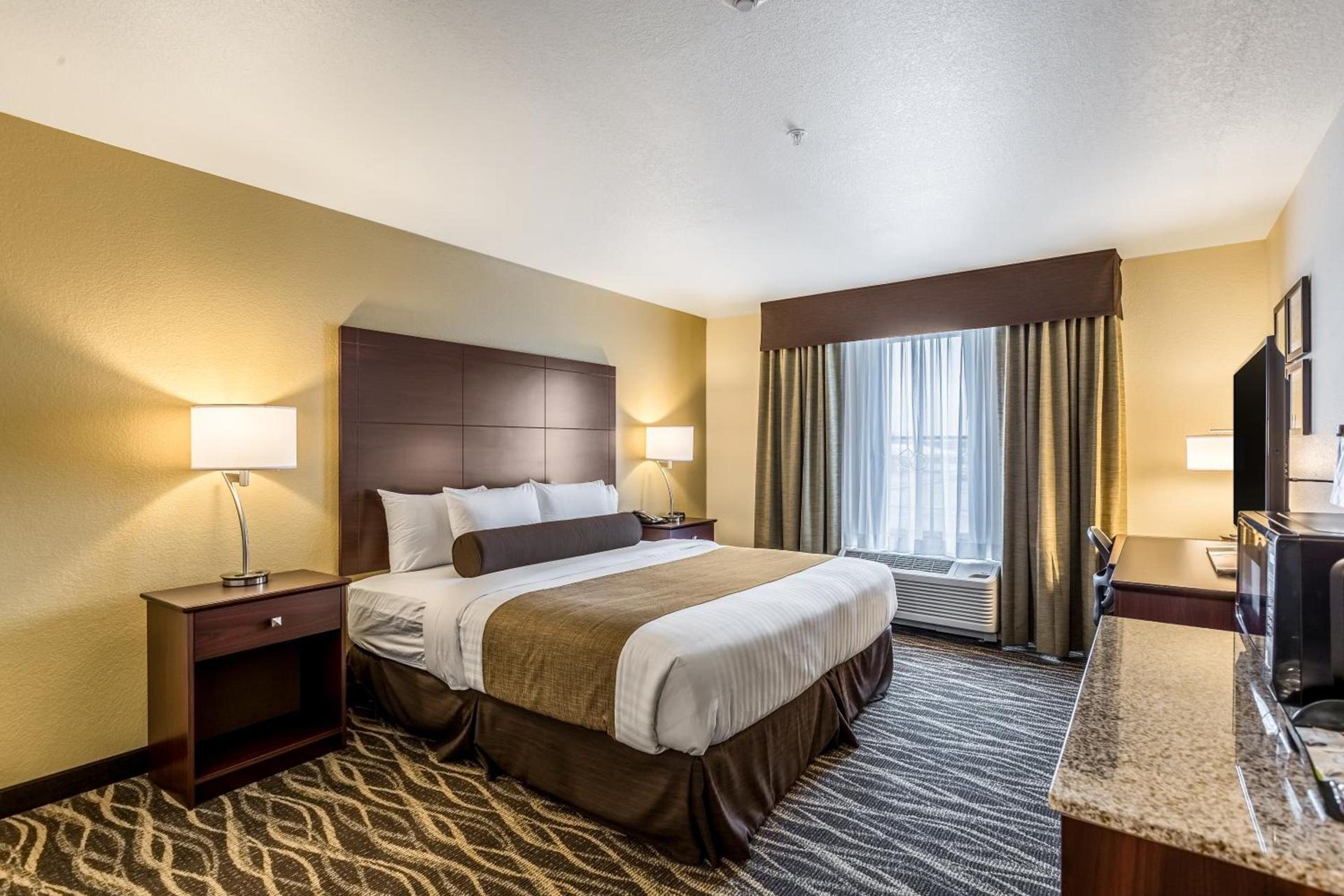 Cobblestone Hotel & Suites - Stevens Point photo 20