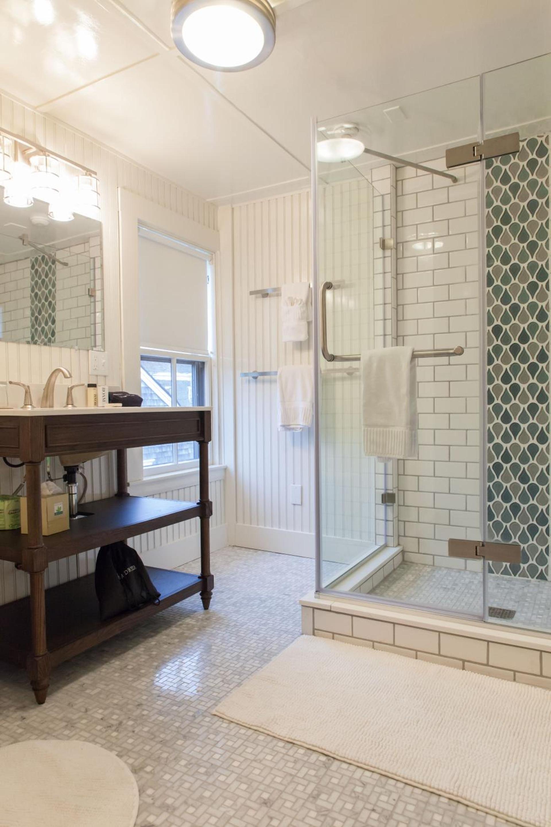 Carlisle House Inn photo 8