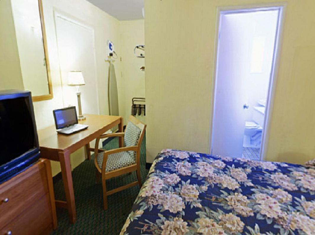 Americas Best Value Inn - Livermore photo 13