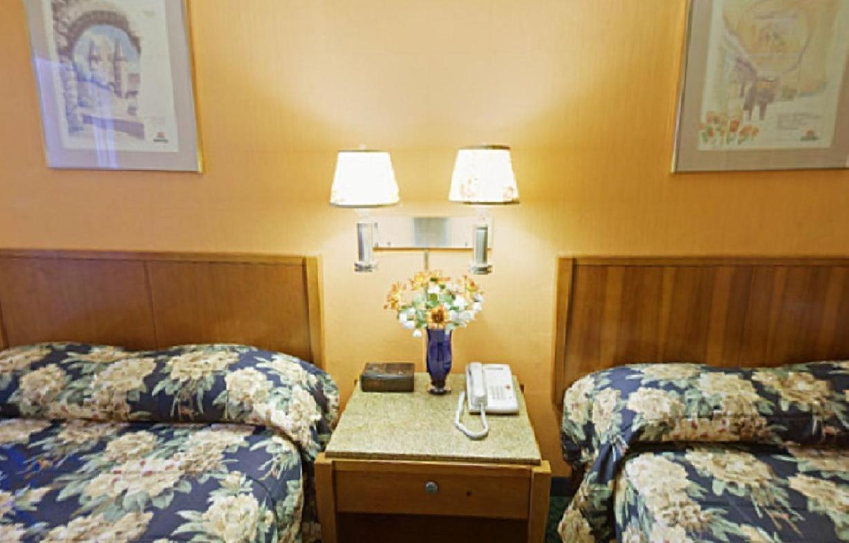 Americas Best Value Inn - Livermore photo 8